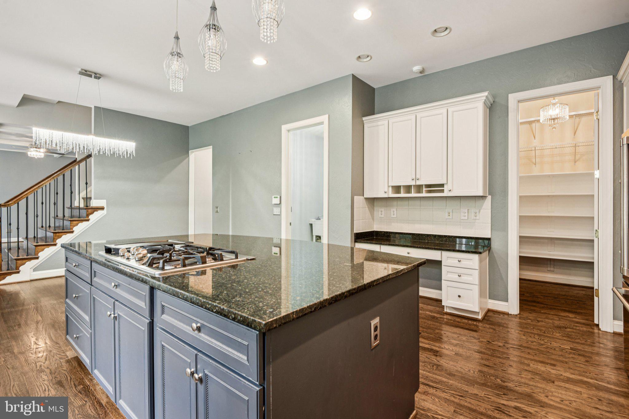 CEDAR CREST - Residential