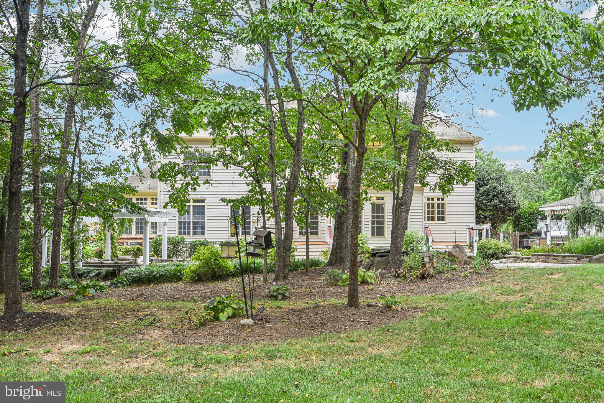 CEDAR CREST - Residential