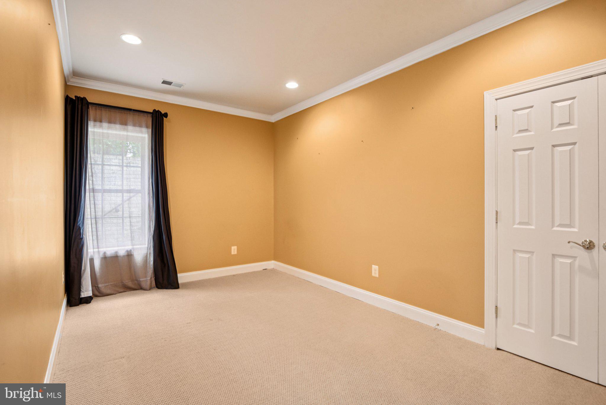 CEDAR CREST - Residential