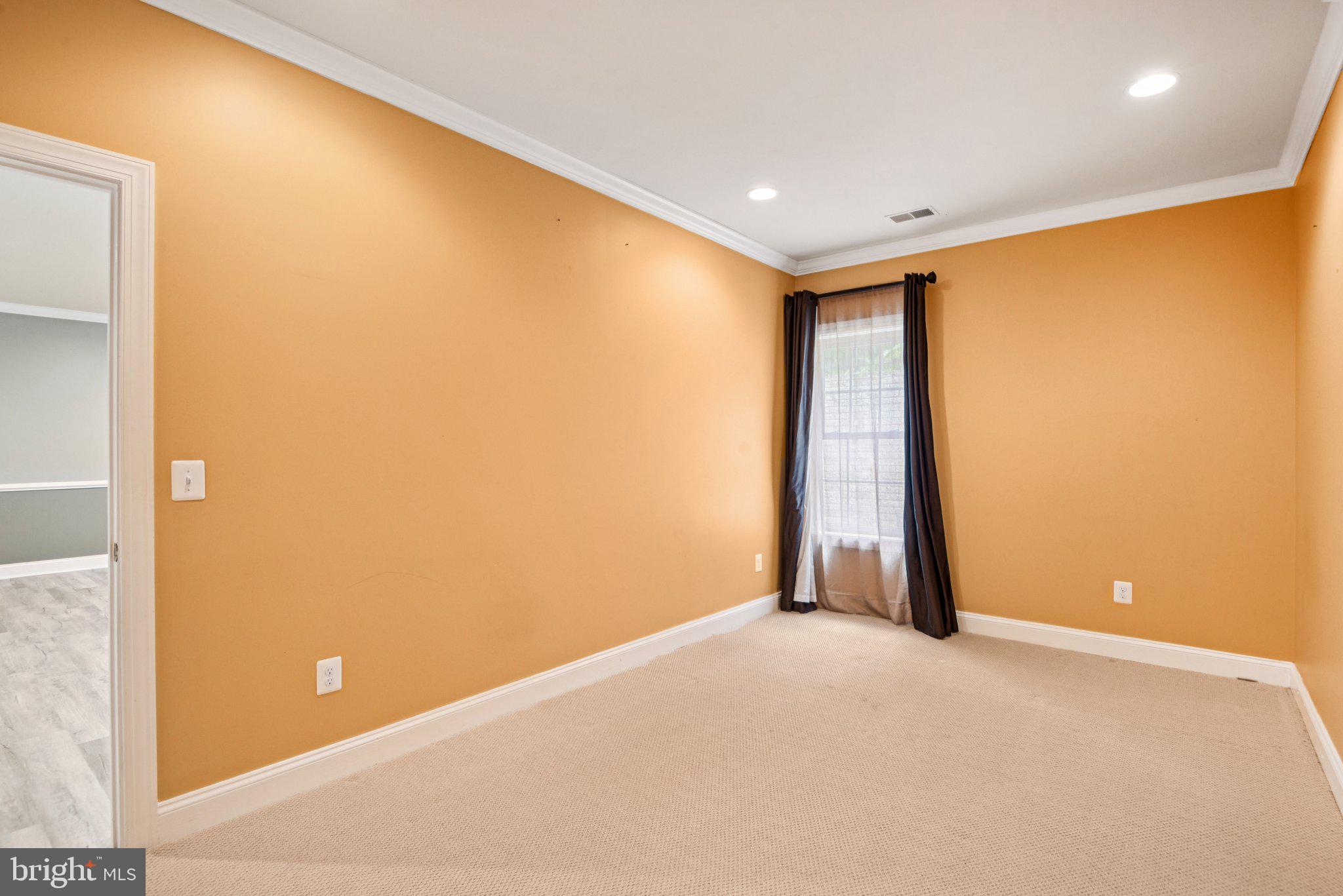 CEDAR CREST - Residential