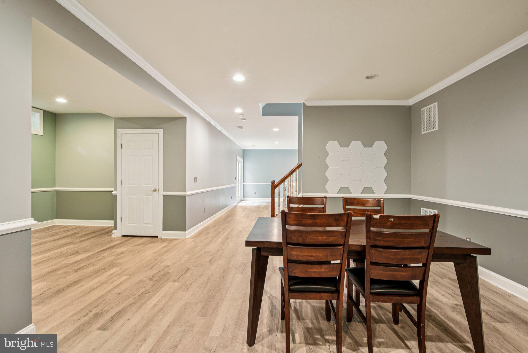 CEDAR CREST - Residential