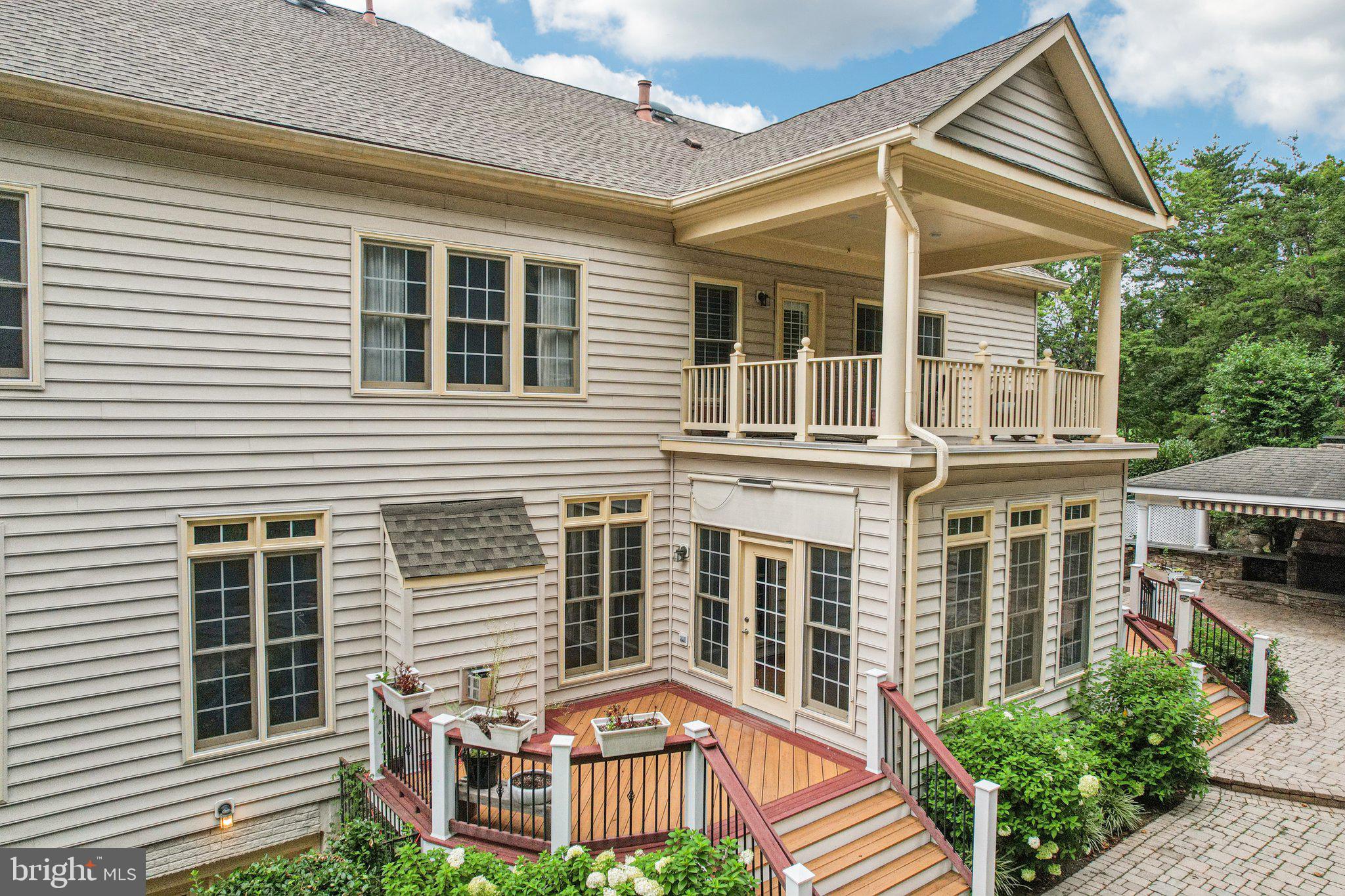 CEDAR CREST - Residential