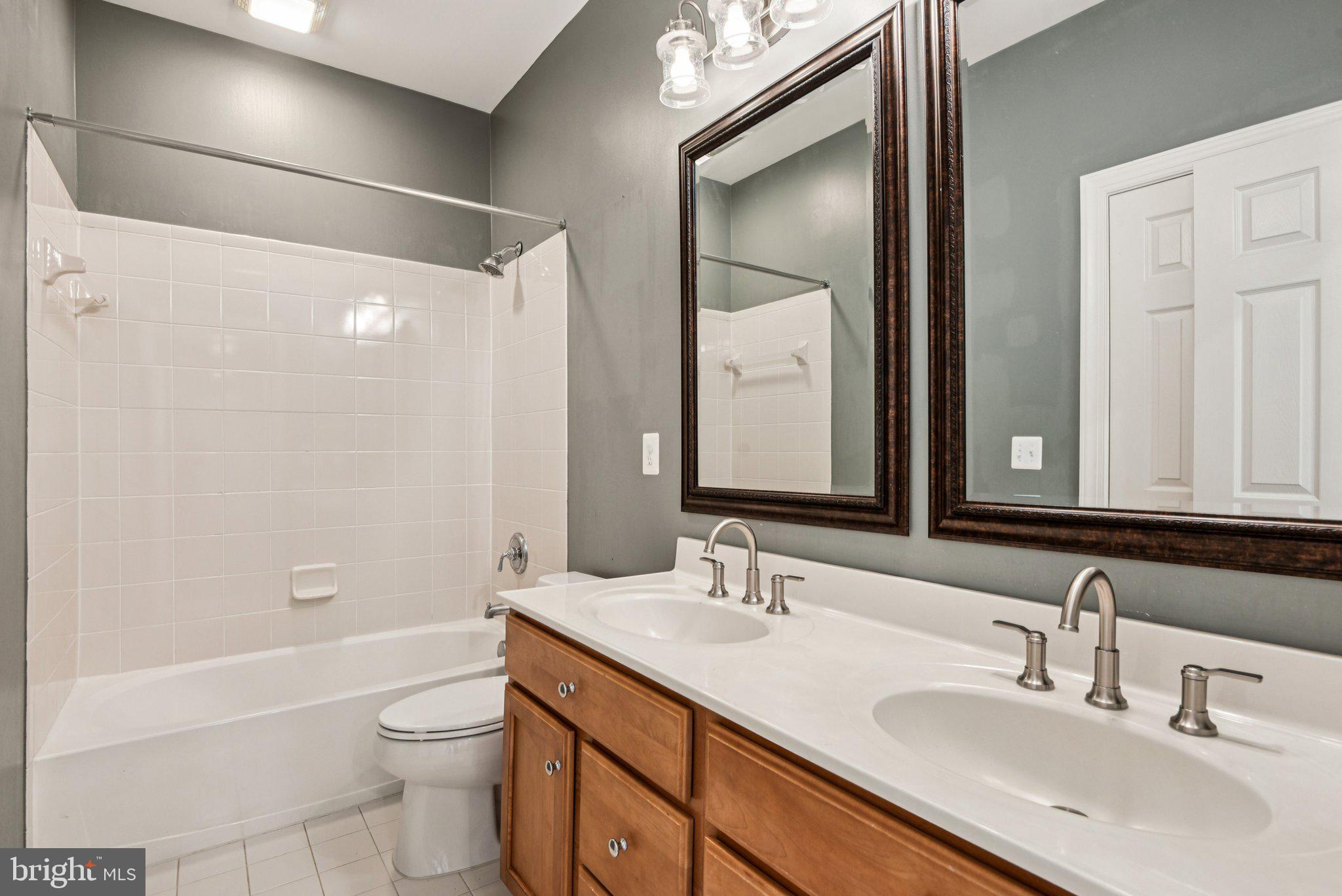 CEDAR CREST - Residential