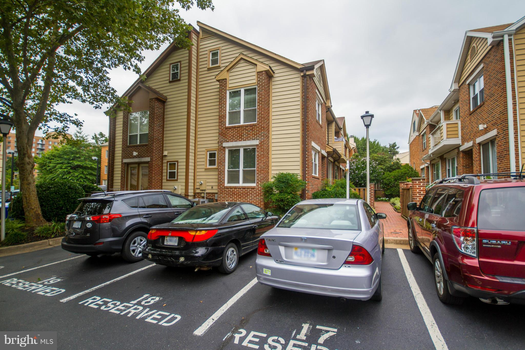 VERNON CORNER - Residential Lease