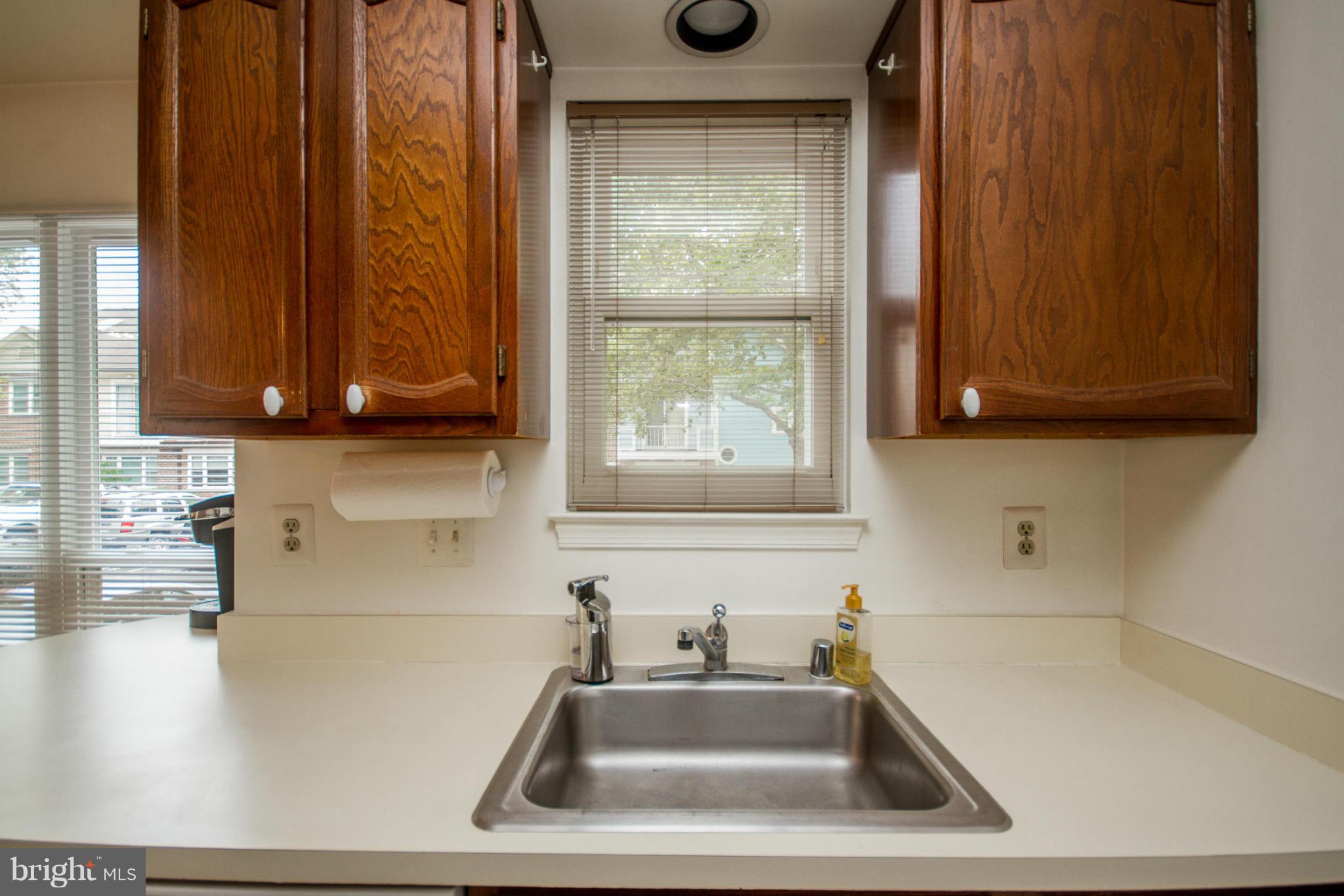 VERNON CORNER - Residential Lease