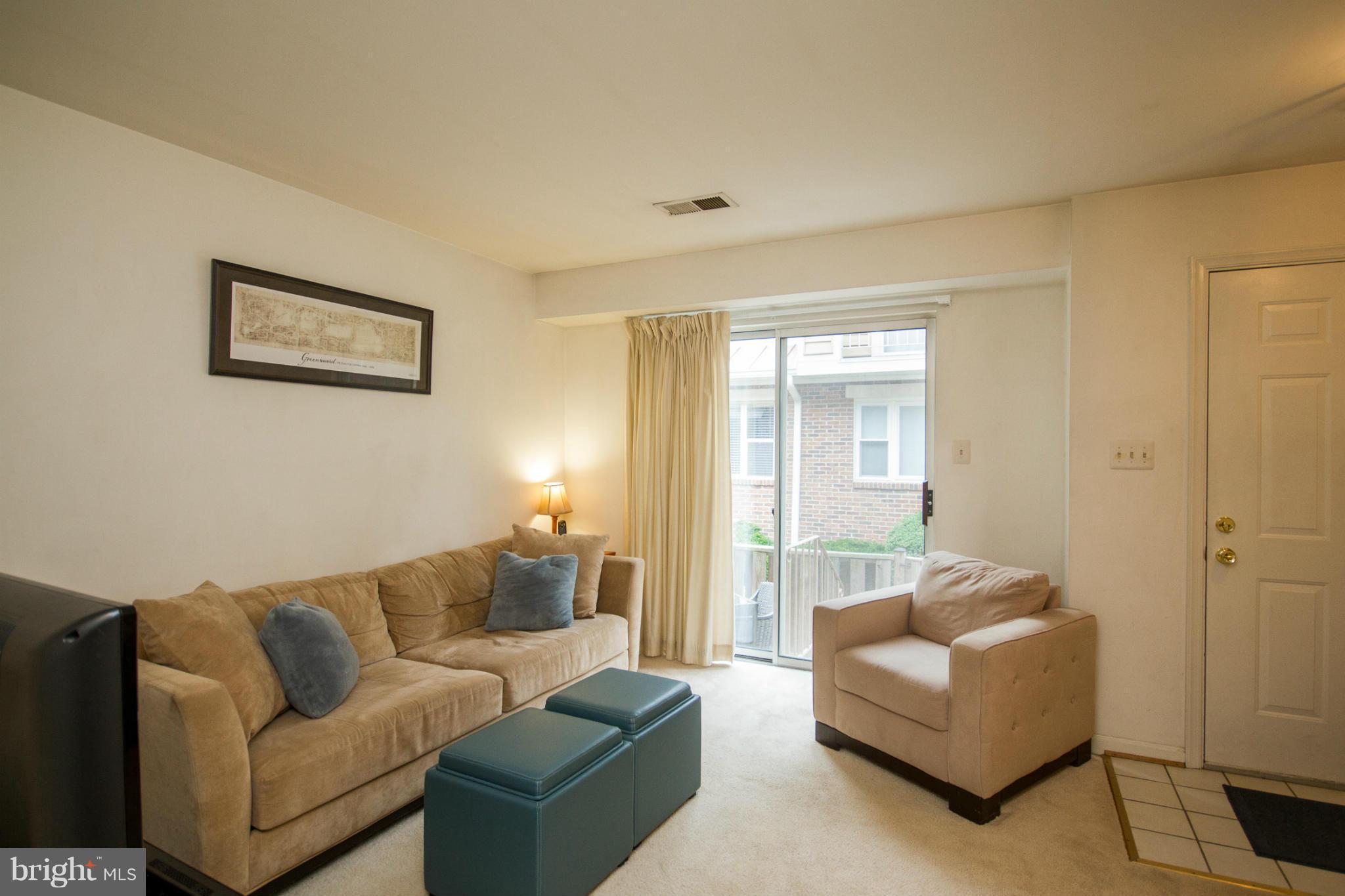 VERNON CORNER - Residential Lease