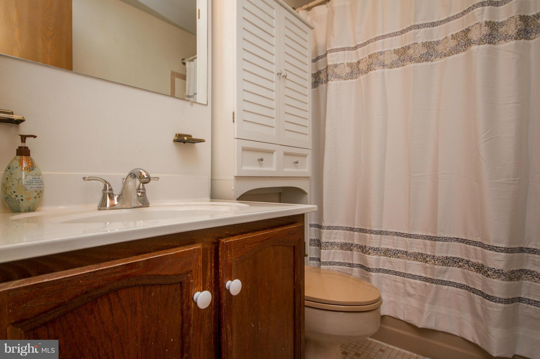 VERNON CORNER - Residential Lease