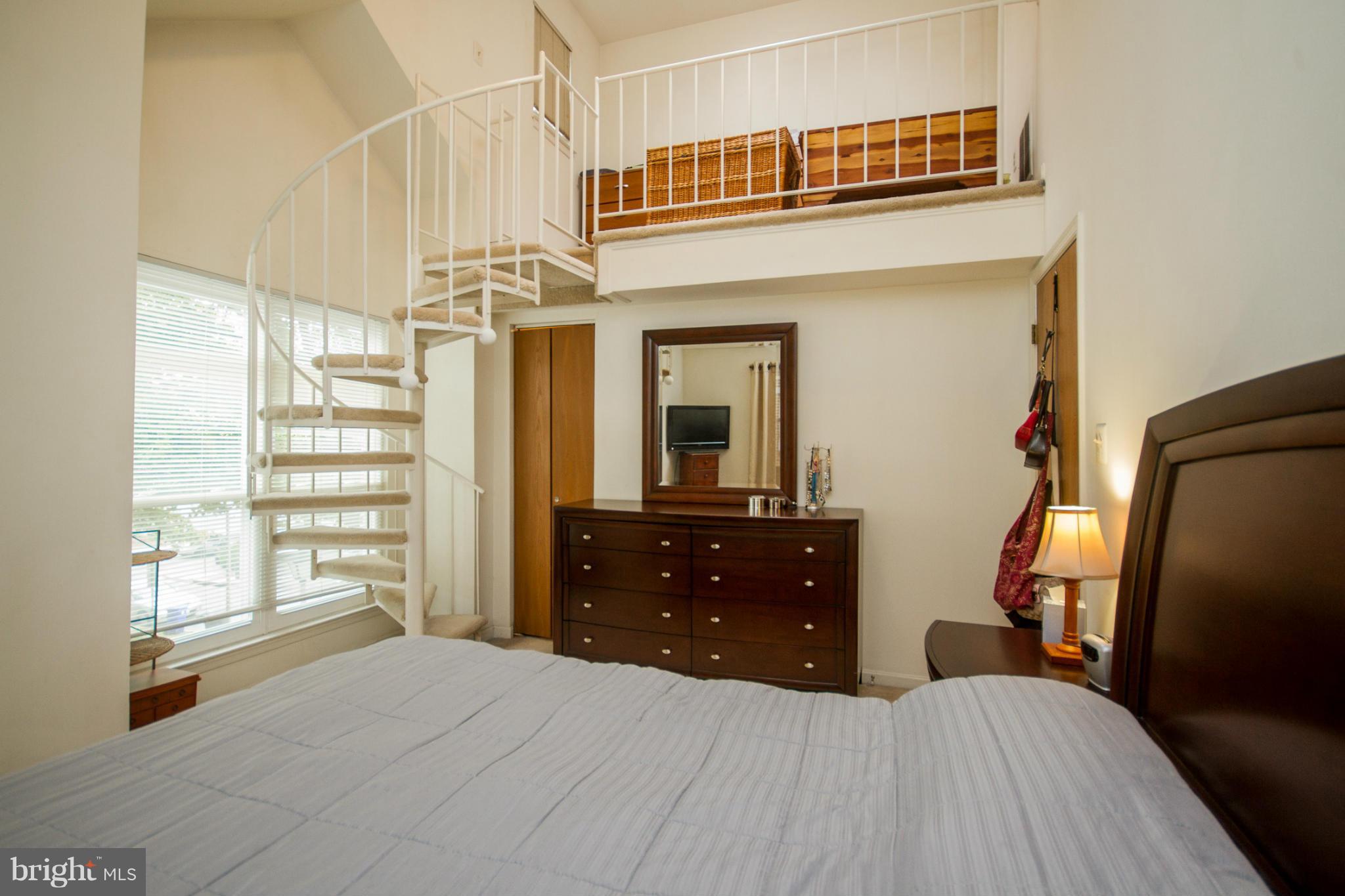 VERNON CORNER - Residential Lease