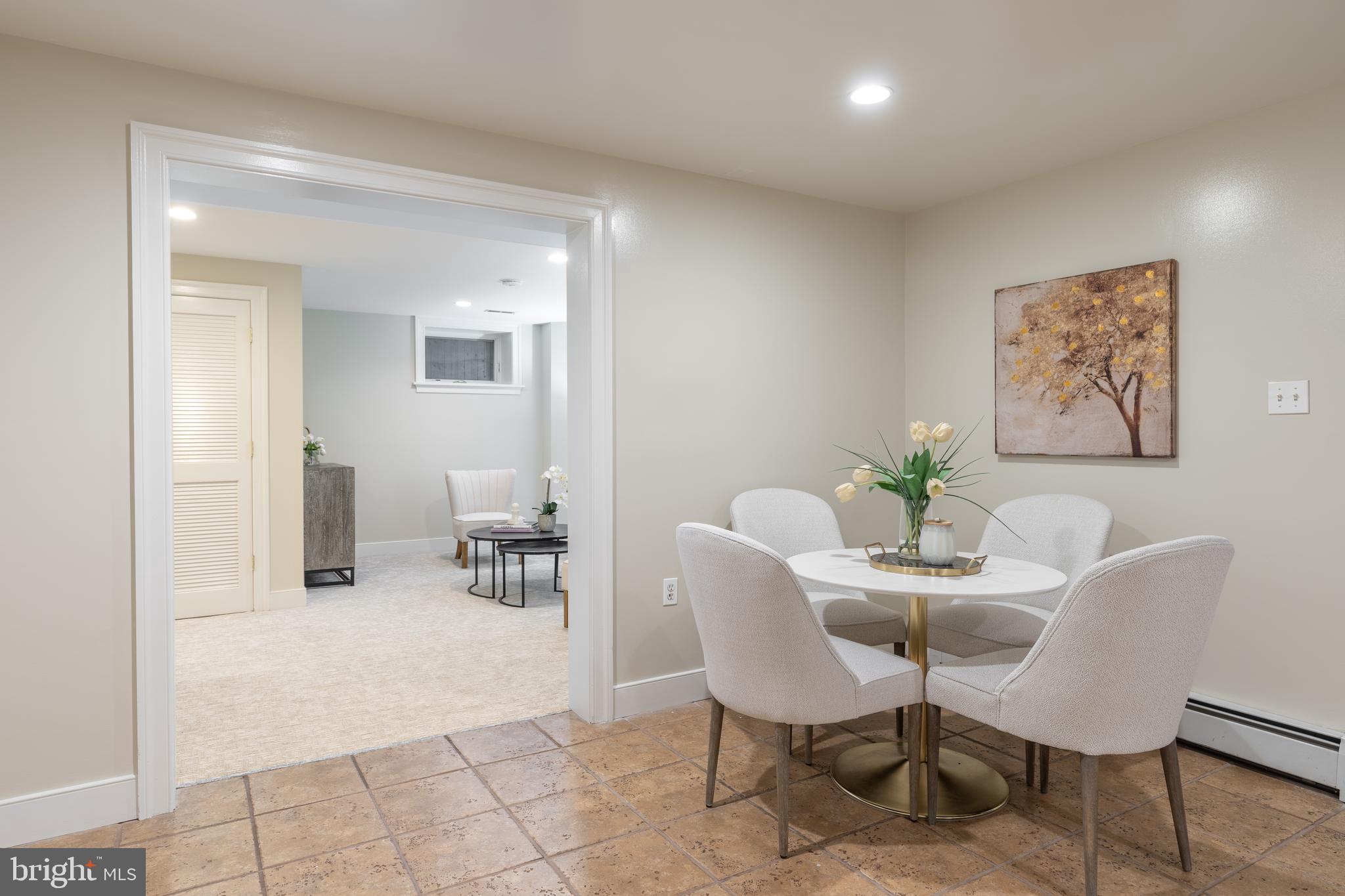 WOODLEY PARK - Residential