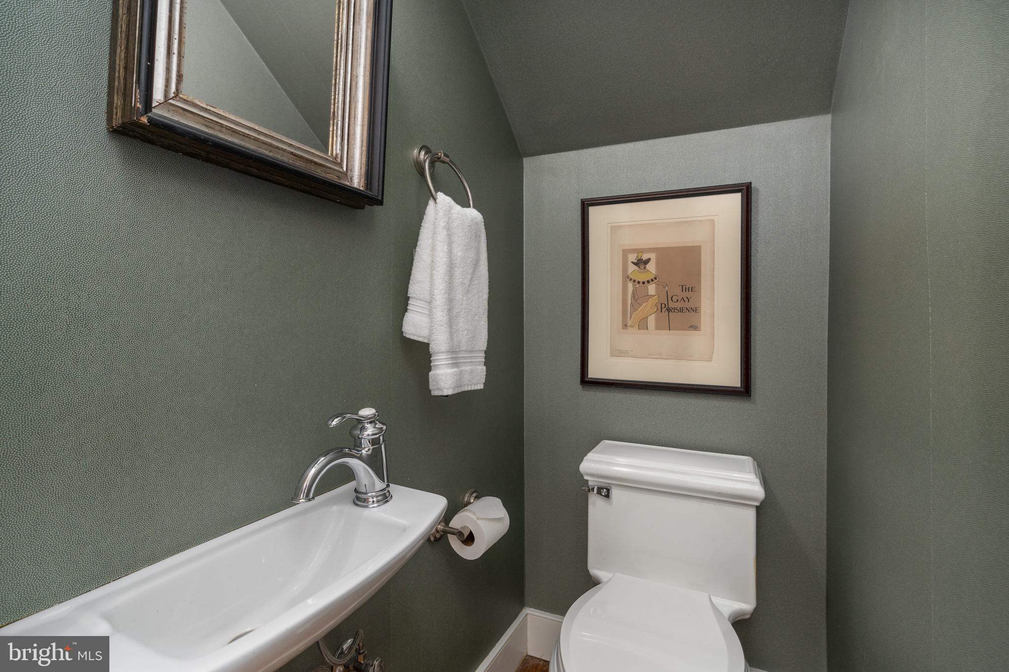 WOODLEY PARK - Residential