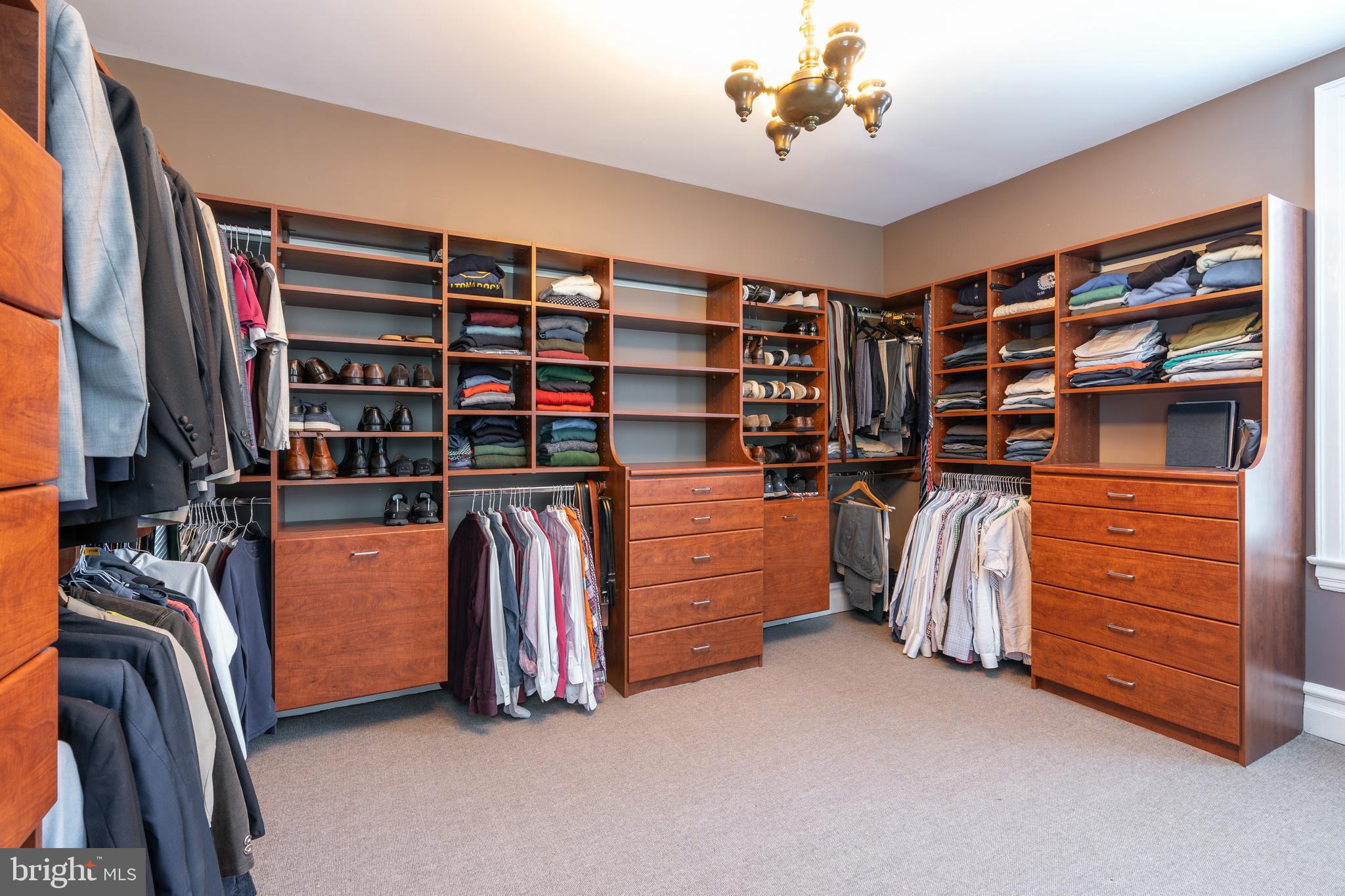 WOODLEY PARK - Residential