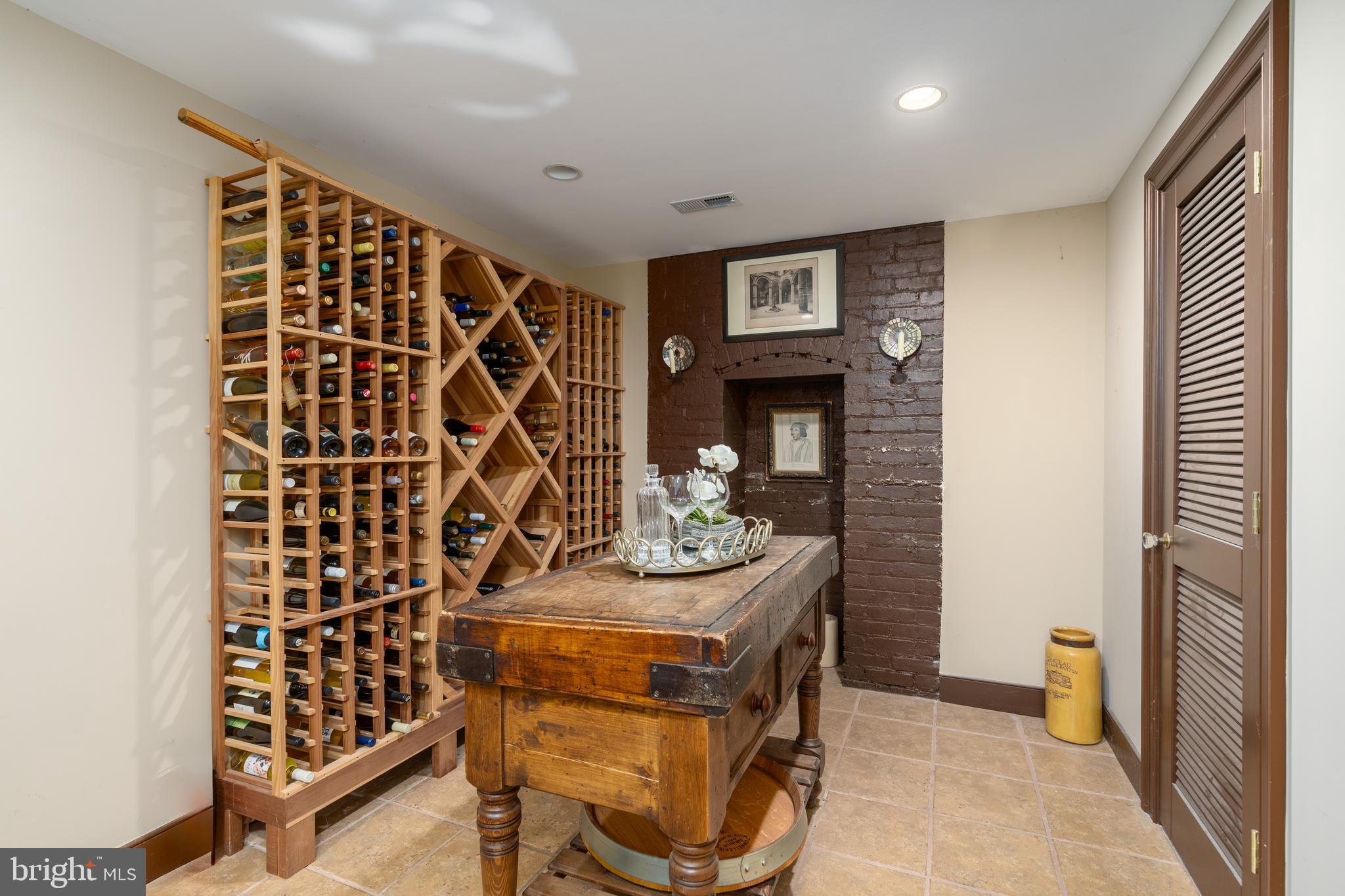 WOODLEY PARK - Residential