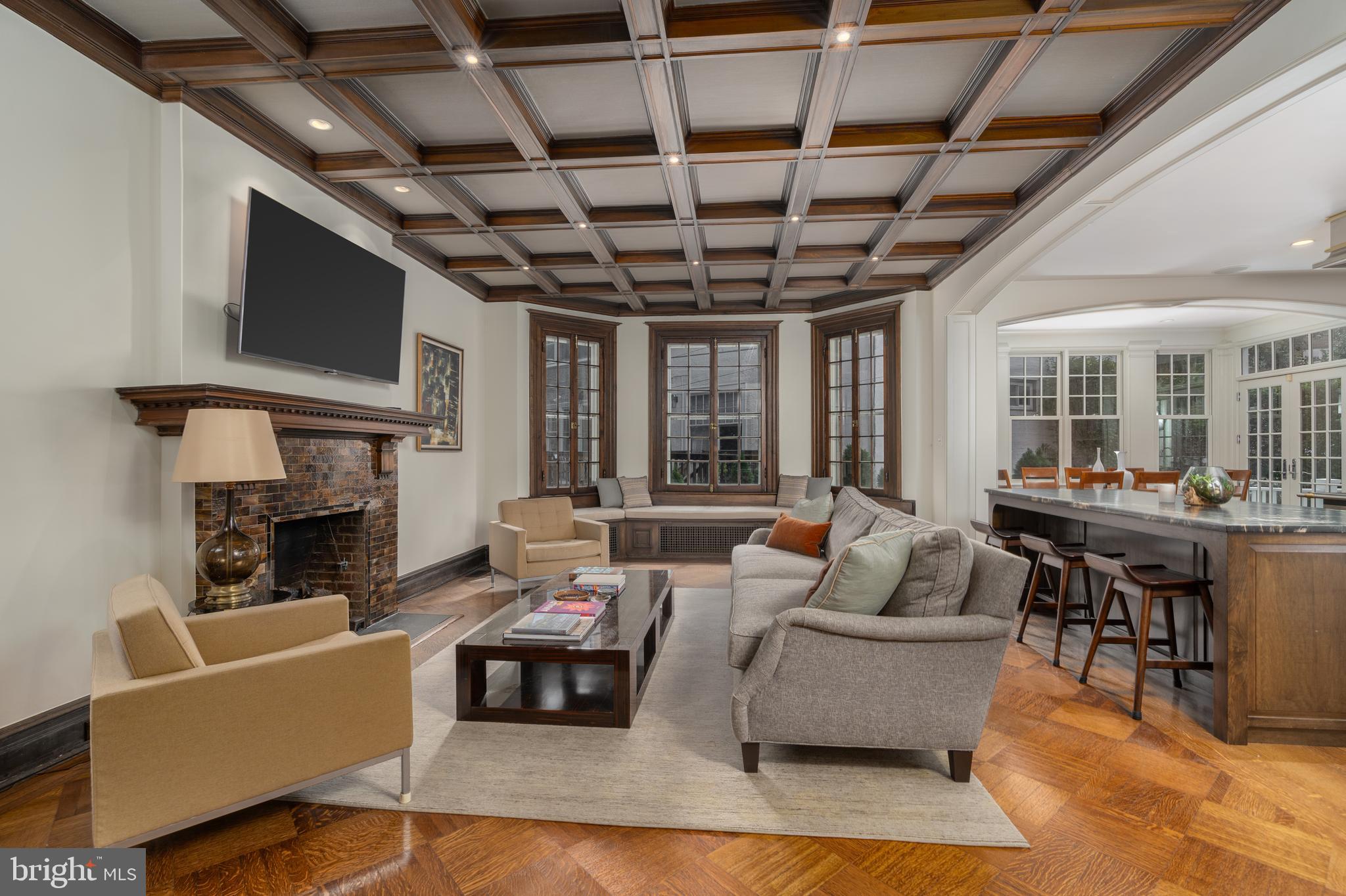 WOODLEY PARK - Residential