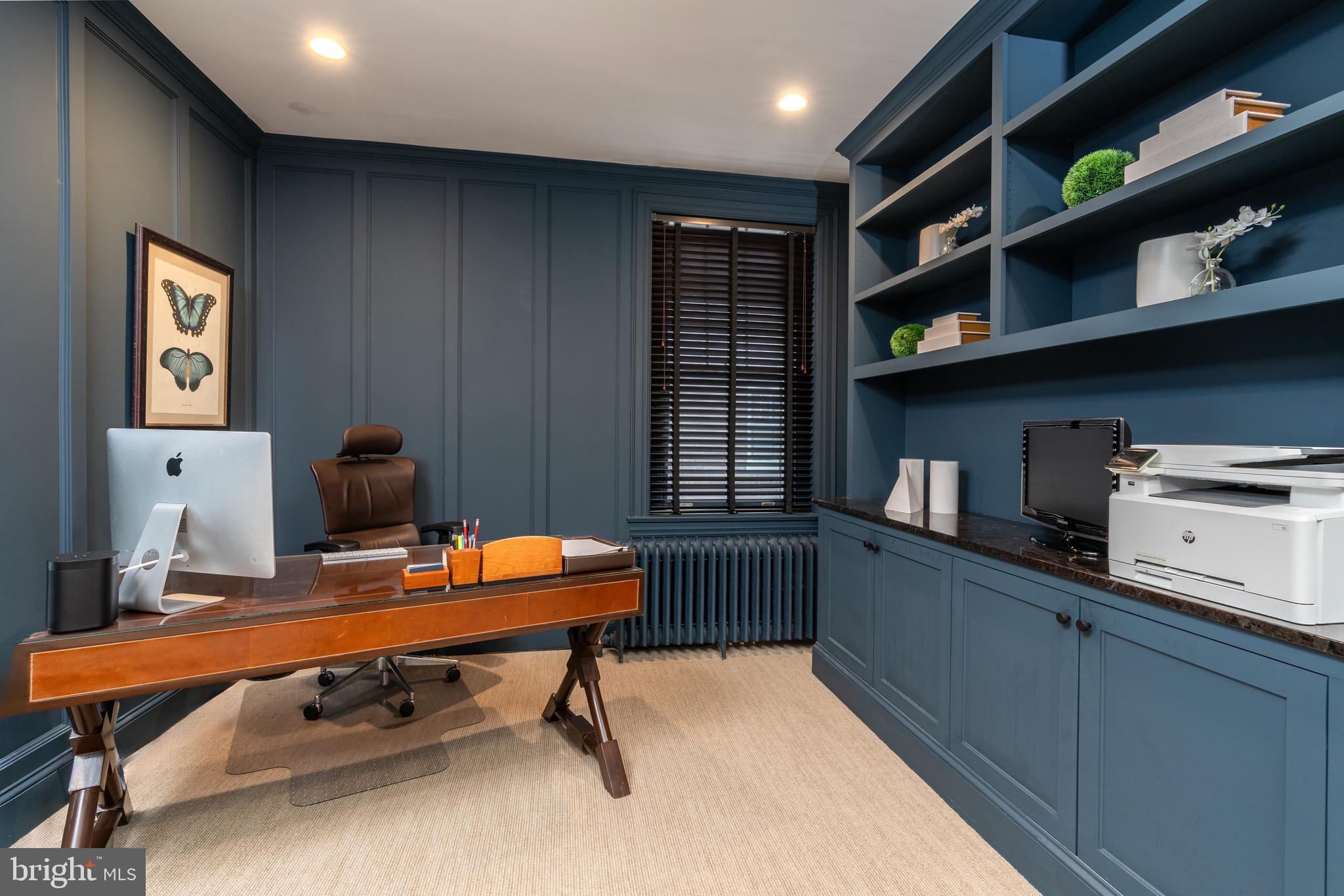 WOODLEY PARK - Residential