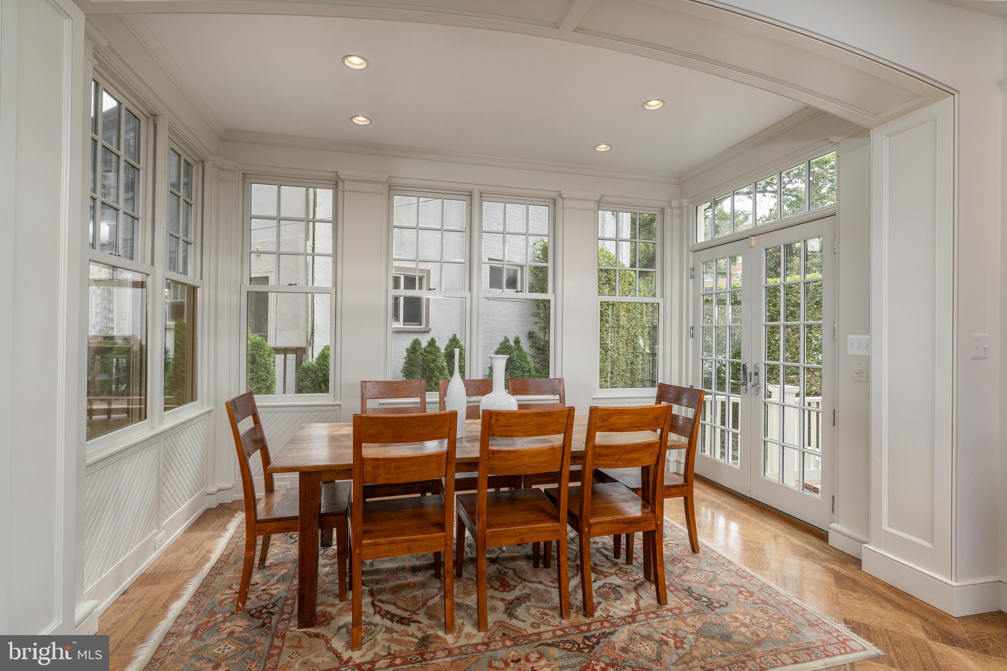 WOODLEY PARK - Residential