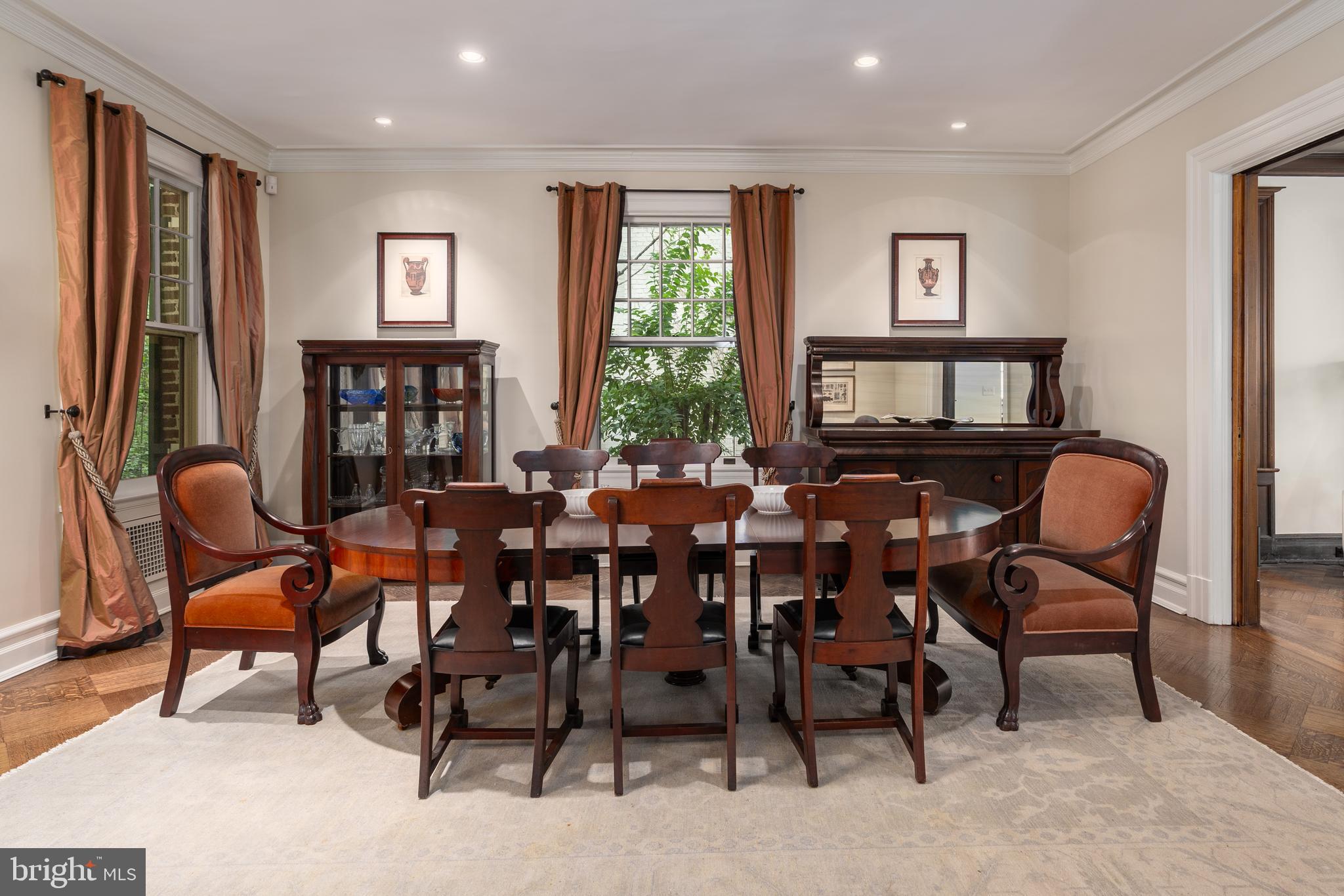 WOODLEY PARK - Residential