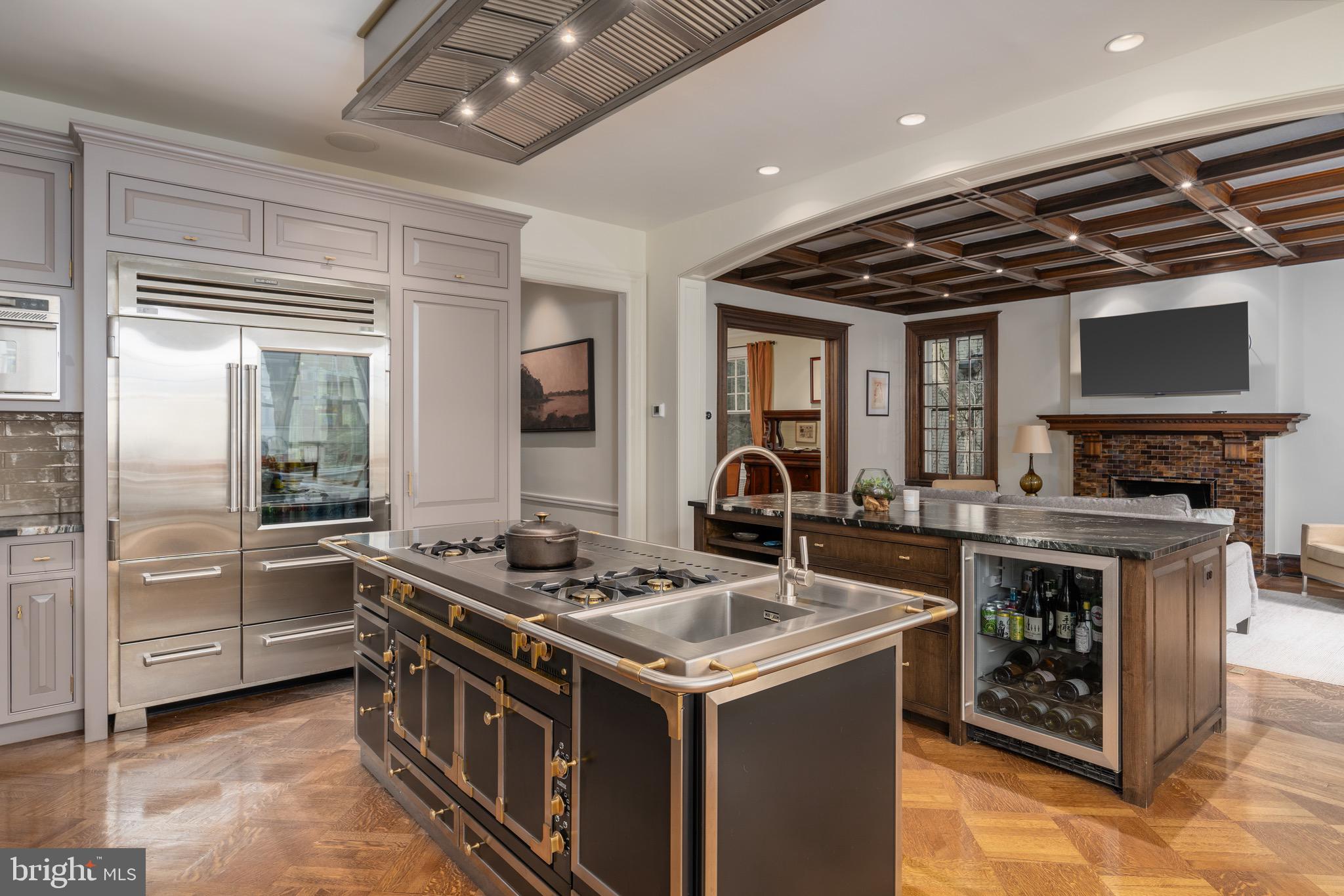 WOODLEY PARK - Residential