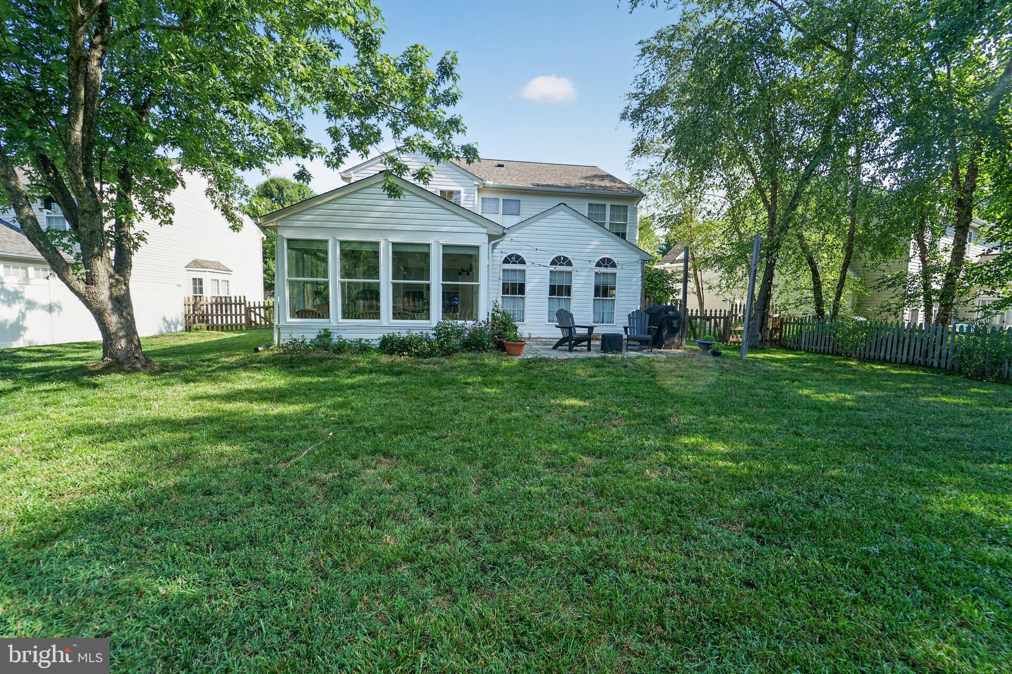 376 WEB FOOT LANE