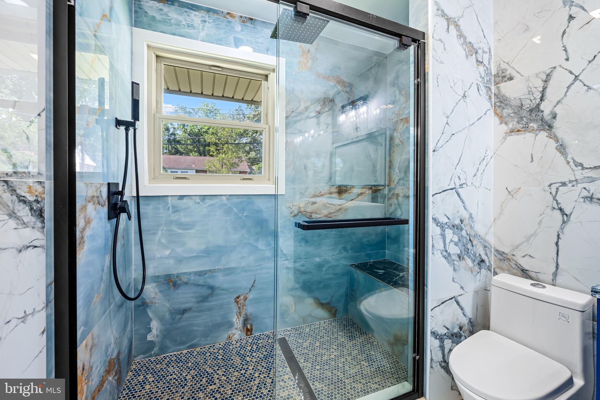 NEW CARROLLTON - Residential