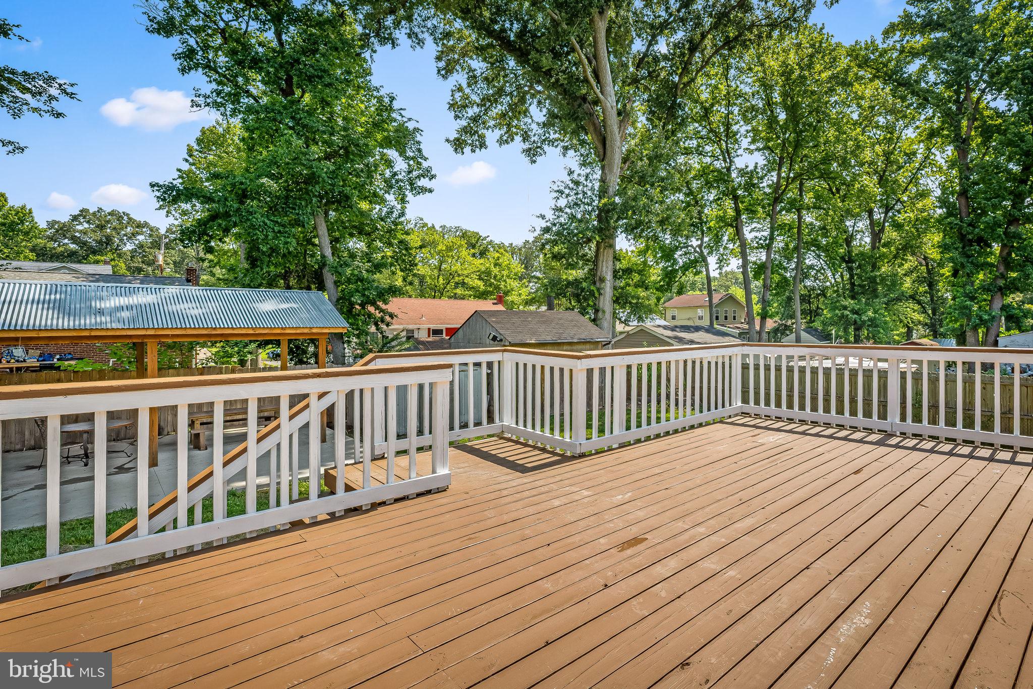 NEW CARROLLTON - Residential