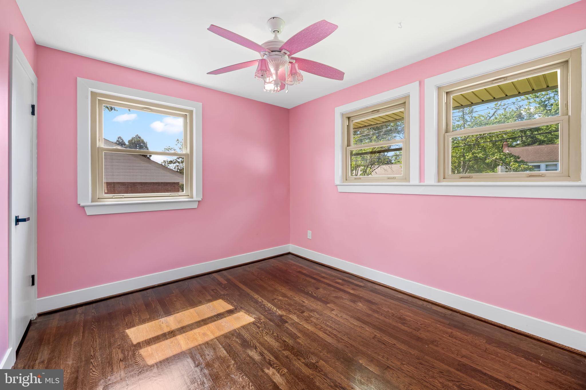 NEW CARROLLTON - Residential