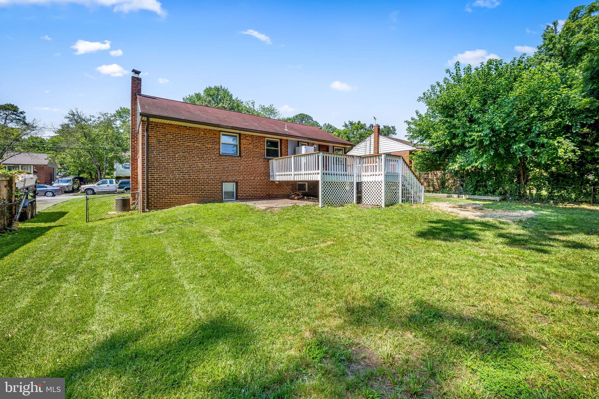 NEW CARROLLTON - Residential