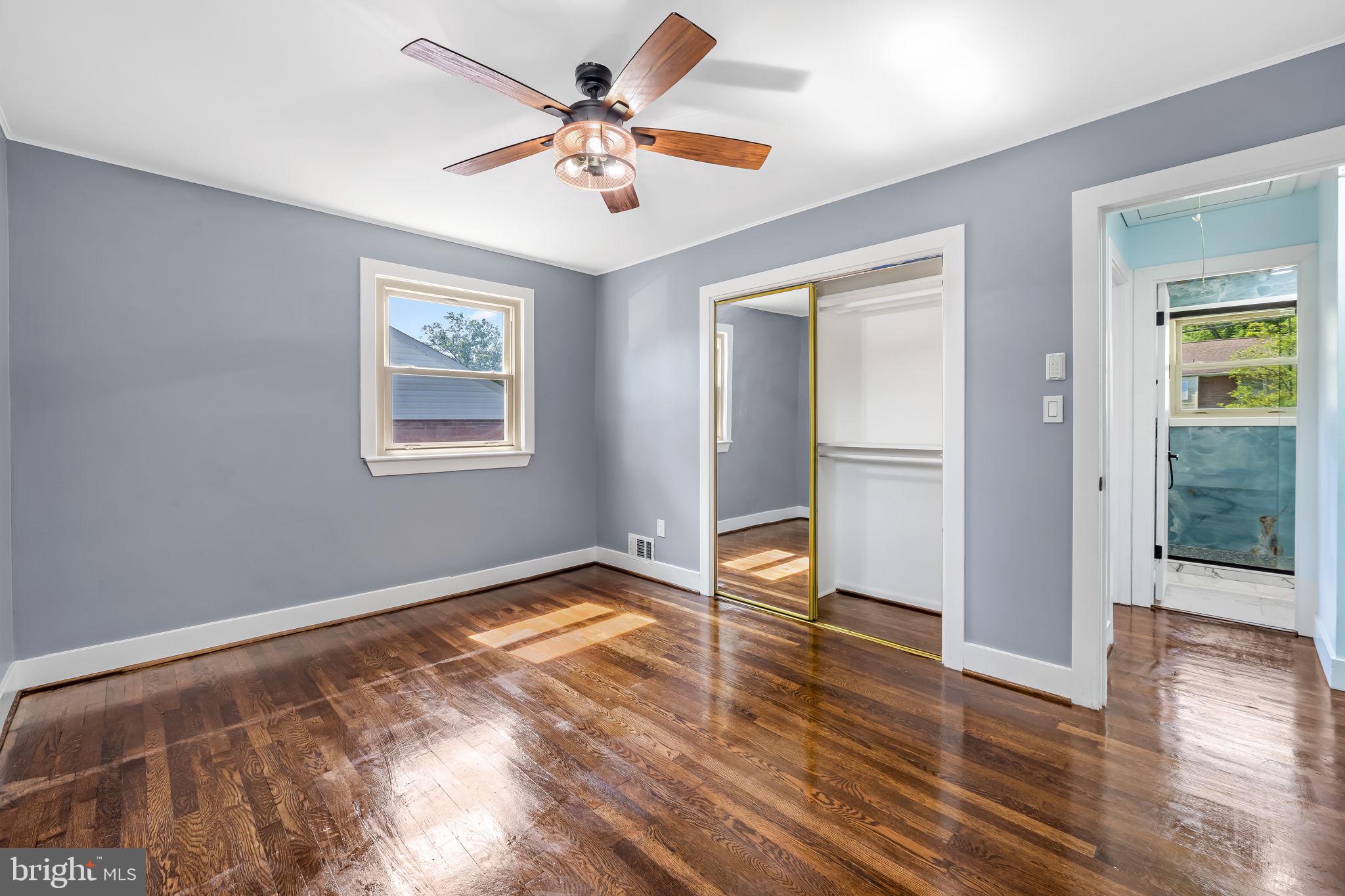 NEW CARROLLTON - Residential