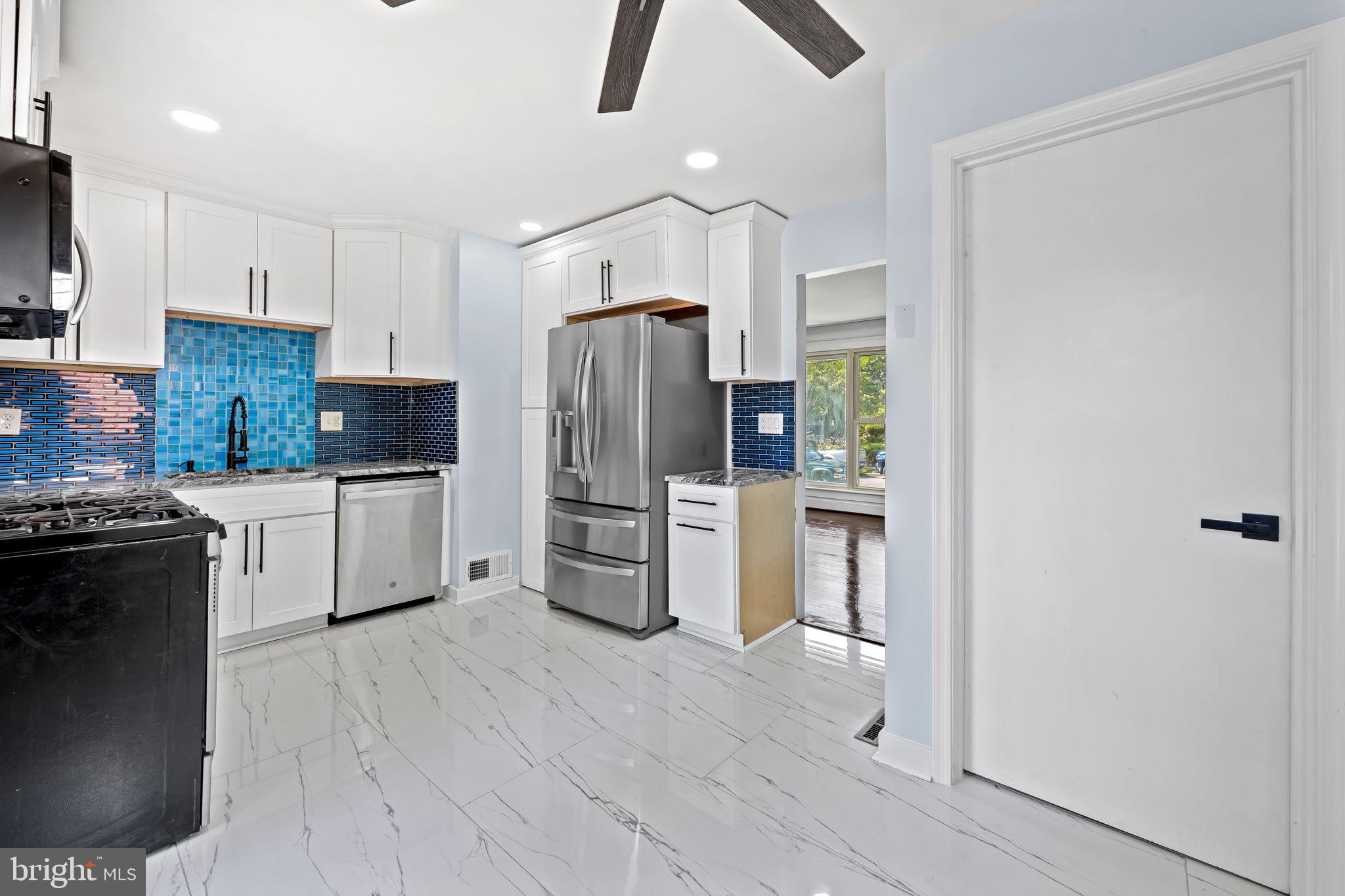 NEW CARROLLTON - Residential