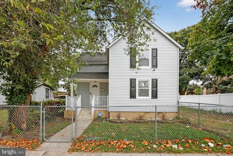 Photo of 20 W Adams Street, PAULSBORO, NJ 08066 (MLS # NJGL2062306)