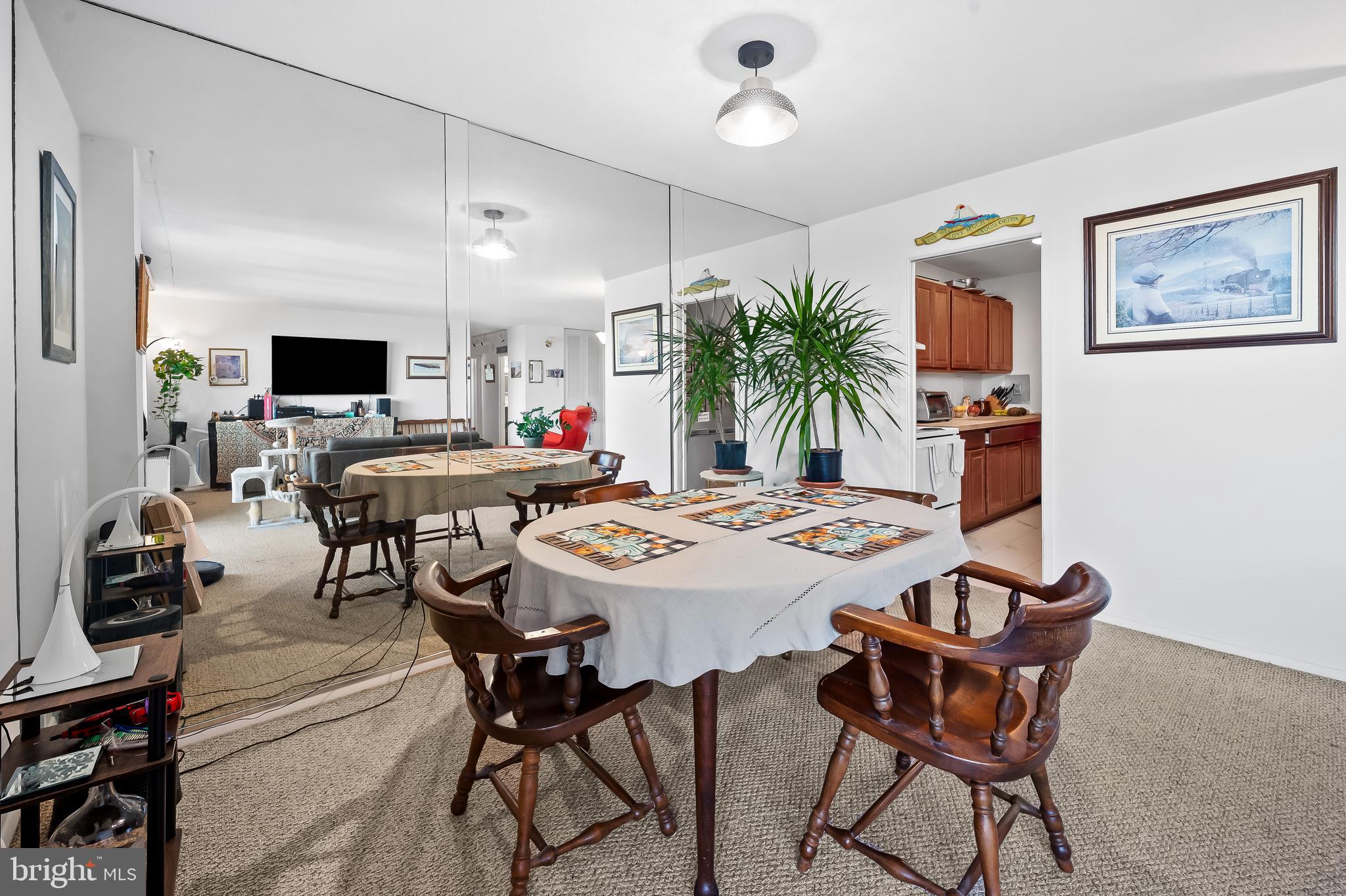 CHARLES VILLAGE - Residential