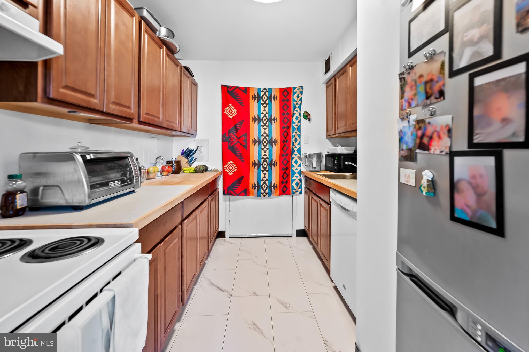 CHARLES VILLAGE - Residential