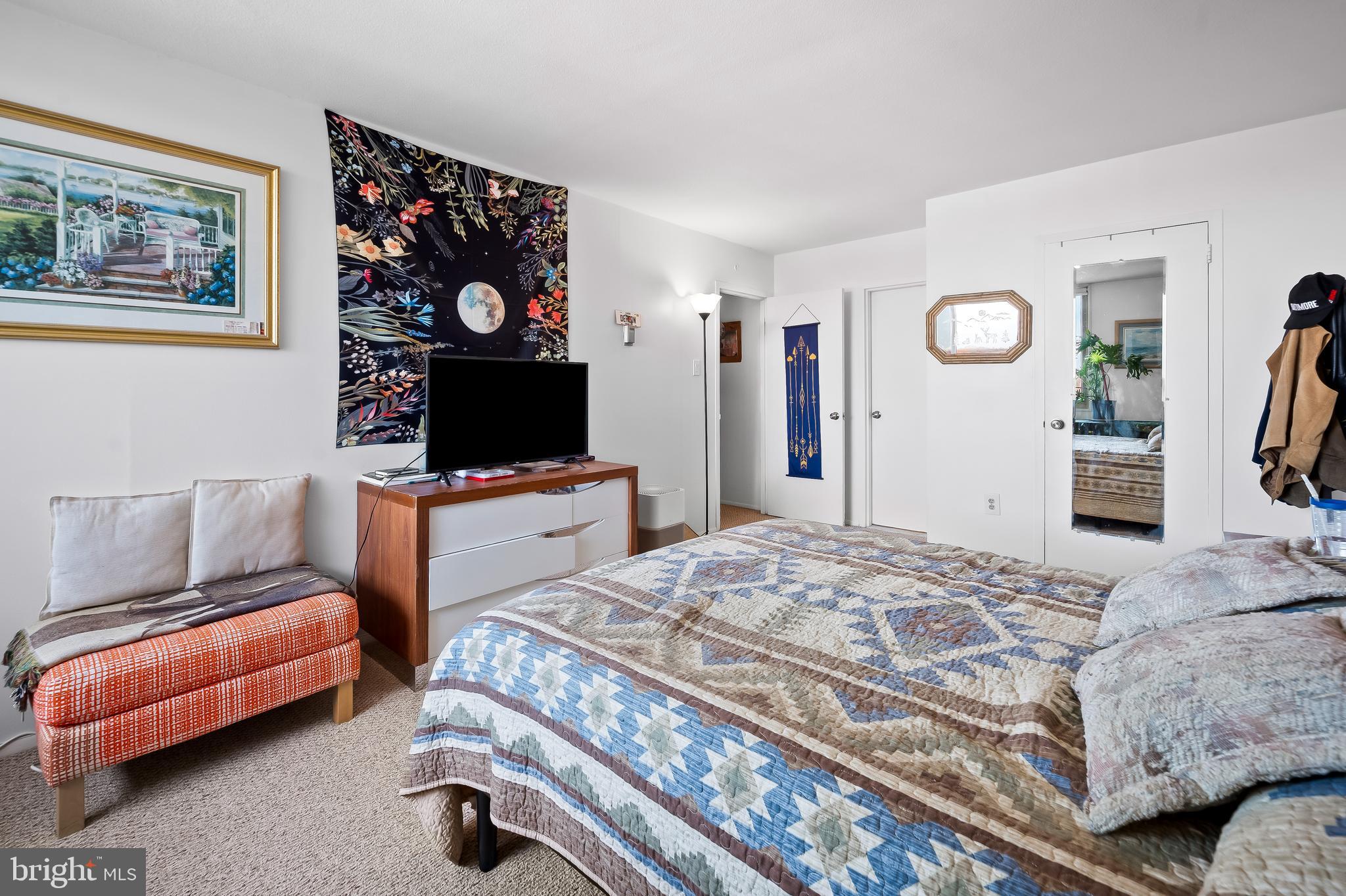 CHARLES VILLAGE - Residential