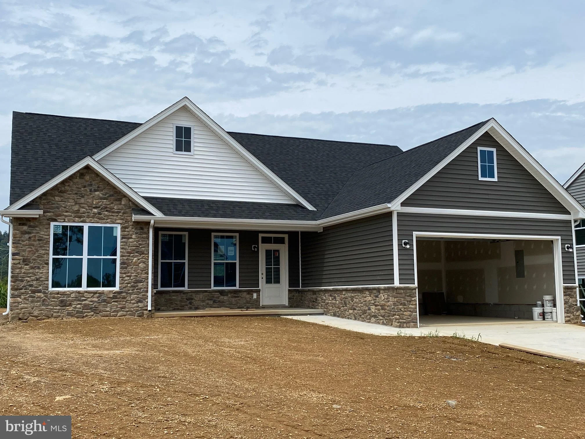 92 Peking Lane, Martinsburg, WV 25403