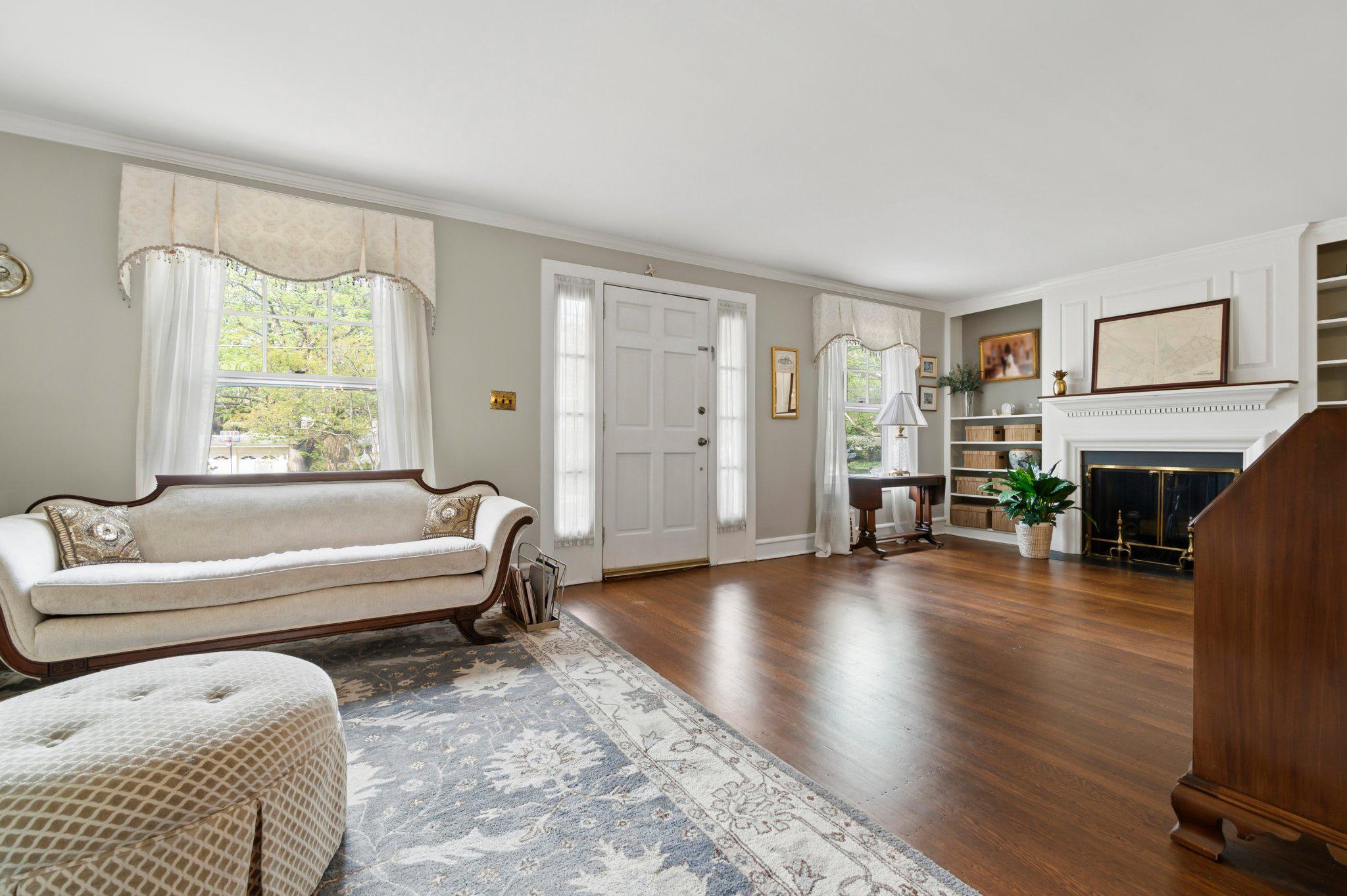 272 JEFFERSON AVENUE