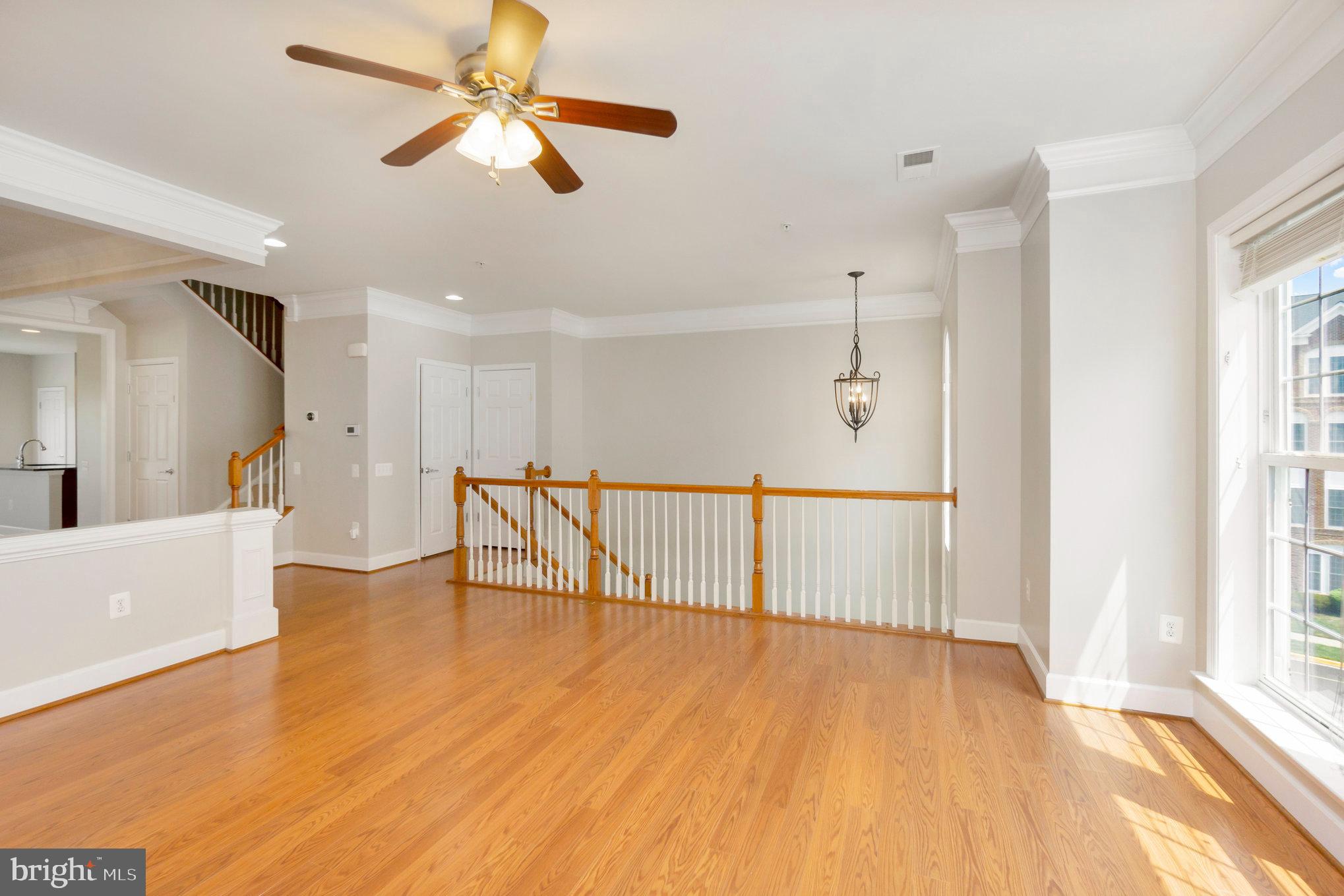 POTOMAC CLUB CONDOMINIUMS - Residential Lease