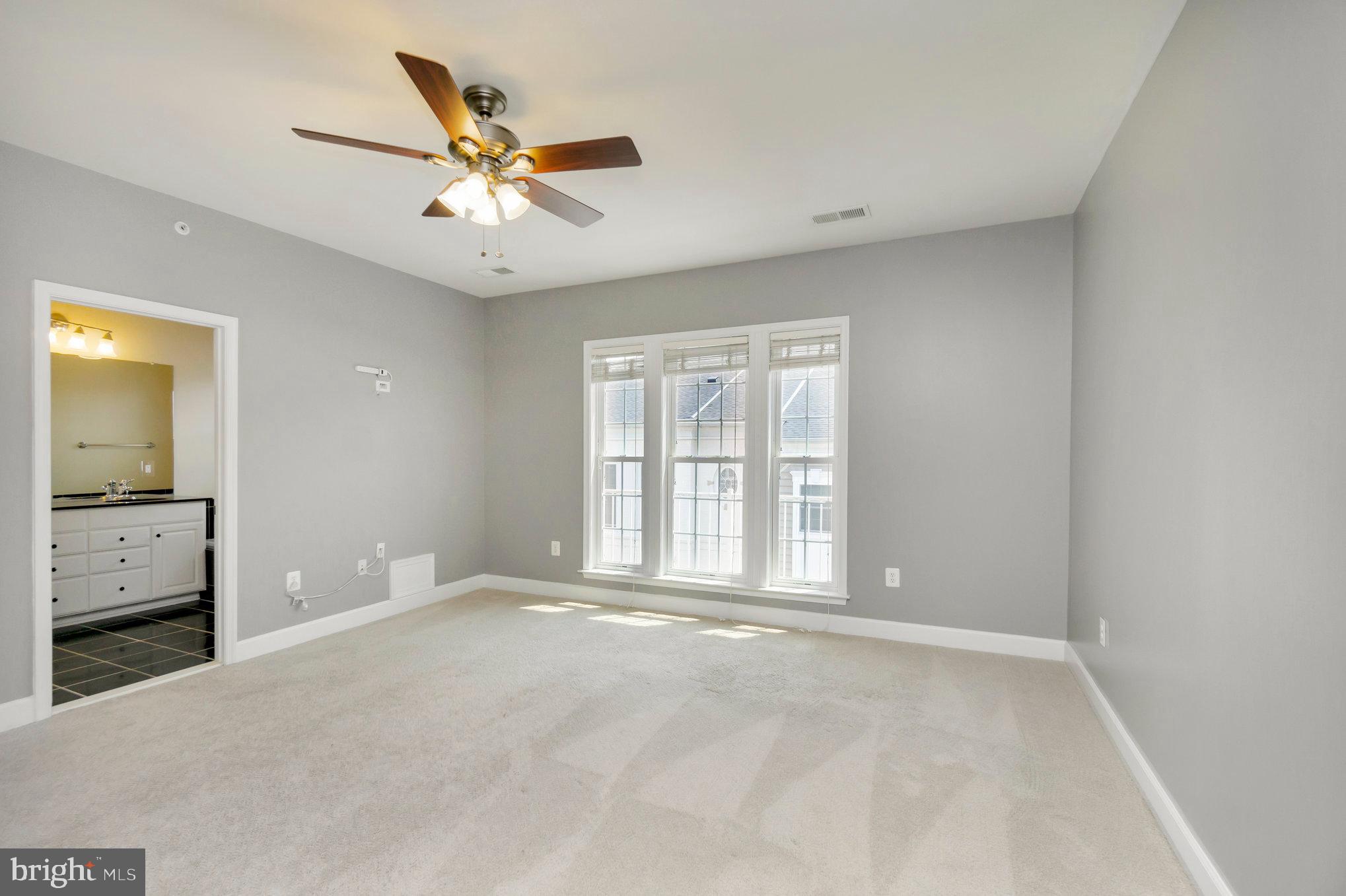 POTOMAC CLUB CONDOMINIUMS - Residential Lease