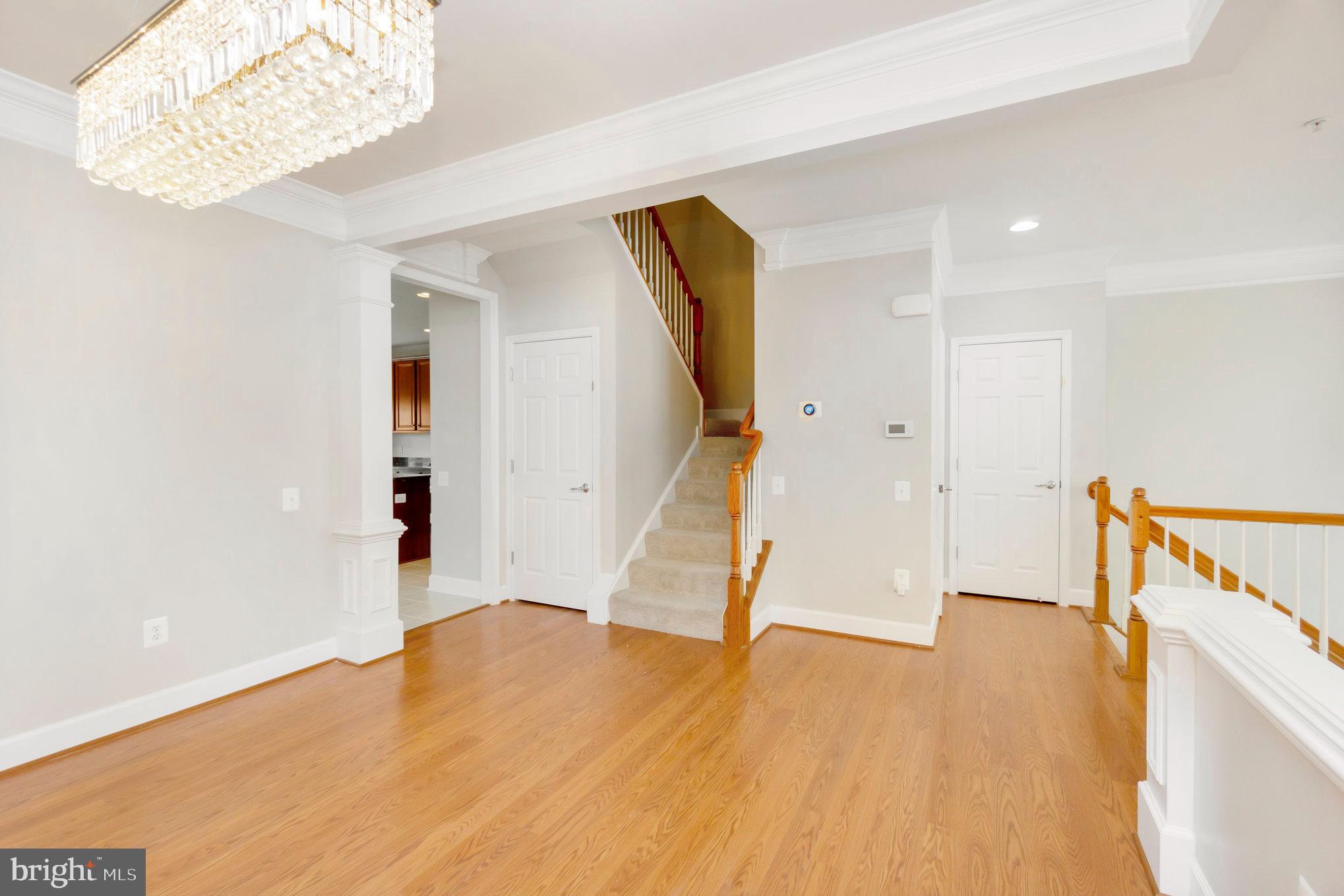 POTOMAC CLUB CONDOMINIUMS - Residential Lease