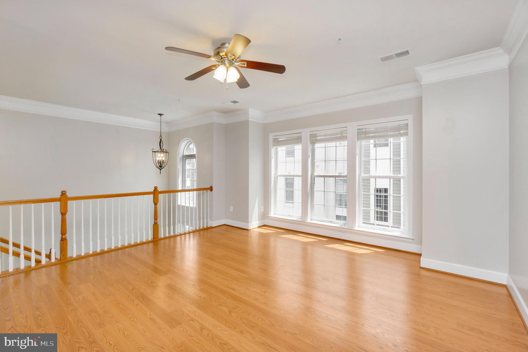 POTOMAC CLUB CONDOMINIUMS - Residential Lease