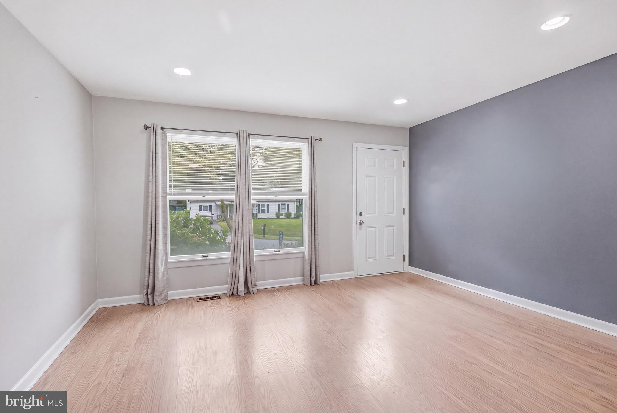 32 CHARTWELL ROAD