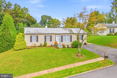 32 Chartwell Road, West Grove, PA 19390 - #: PACT2137088