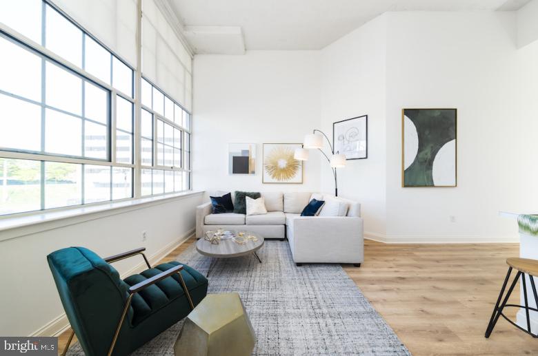 2121 MARKET STREET 41 519