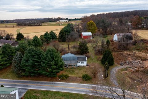 1406 RICHMOND ROAD RED LION PA 17356