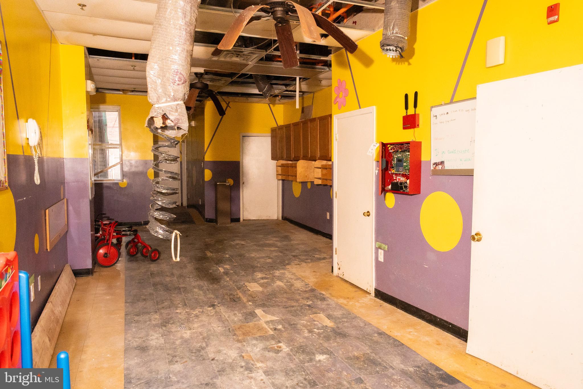 WEST PHILADELPHIA - Commercial Sale