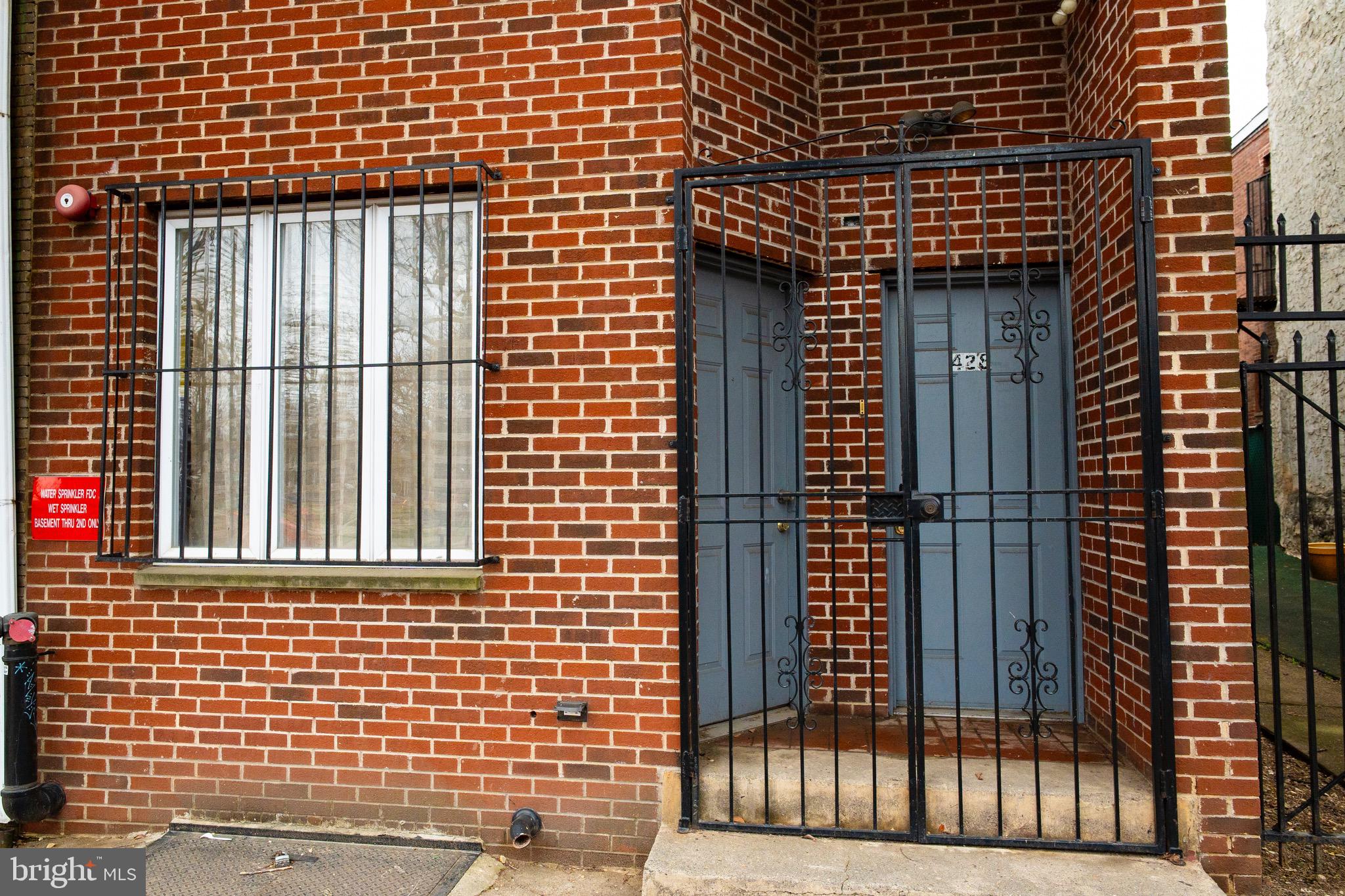 WEST PHILADELPHIA - Commercial Sale