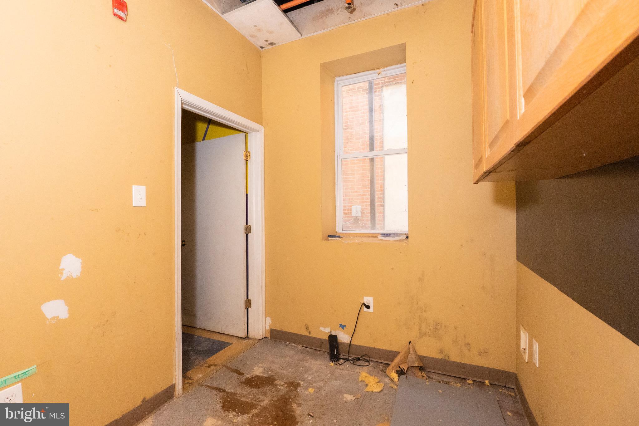 WEST PHILADELPHIA - Commercial Sale
