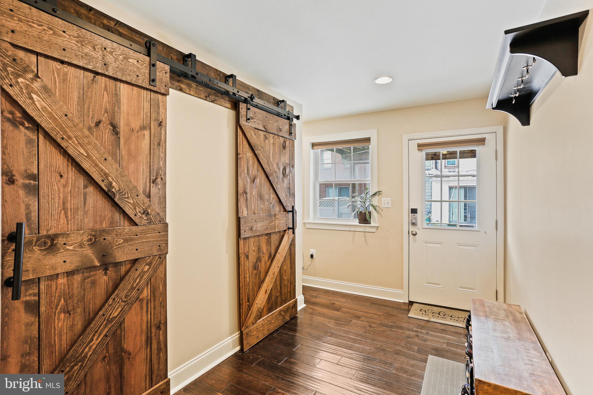 LOCUST POINT - Residential