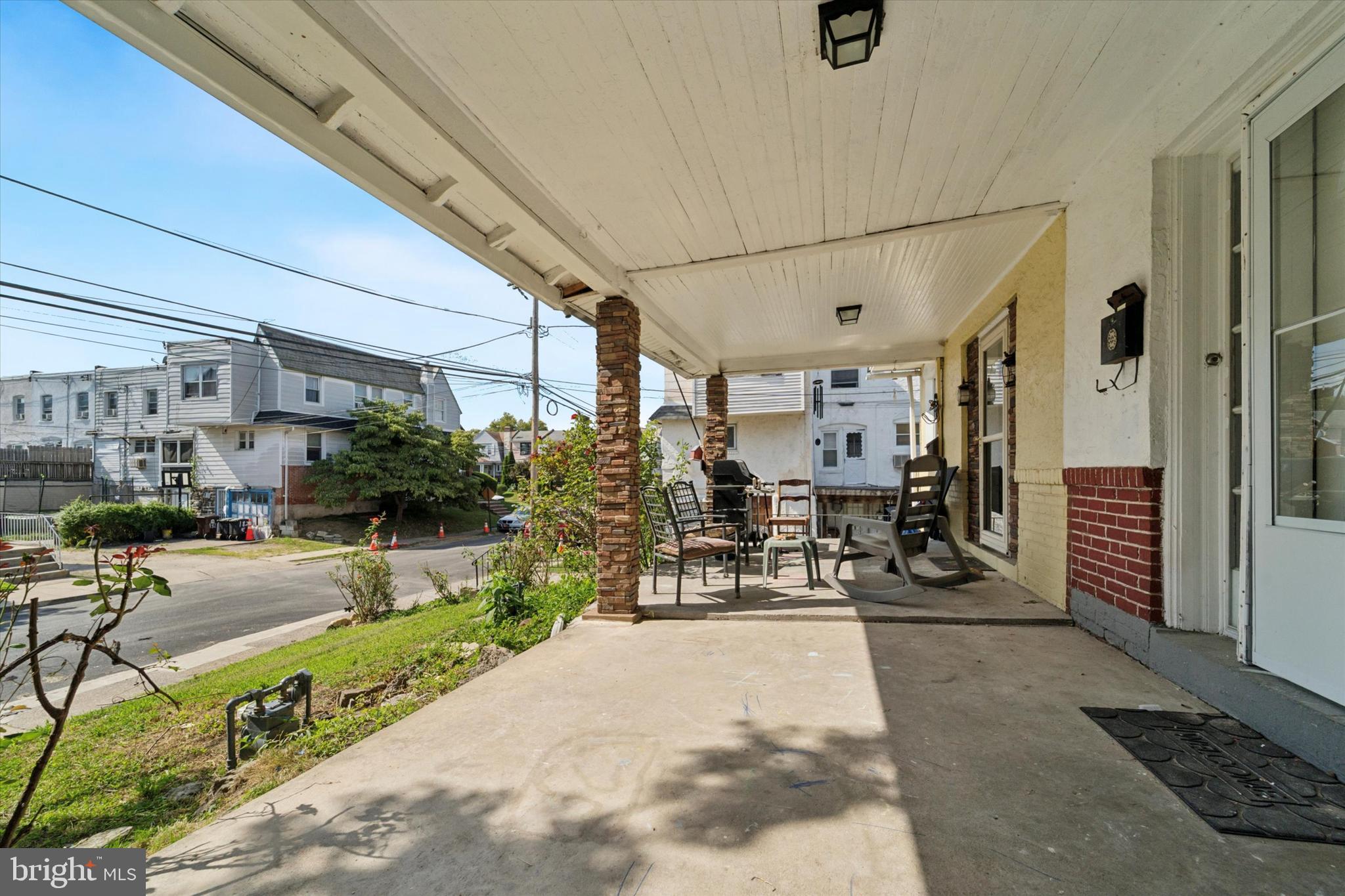 223 N MAPLE AVENUE
