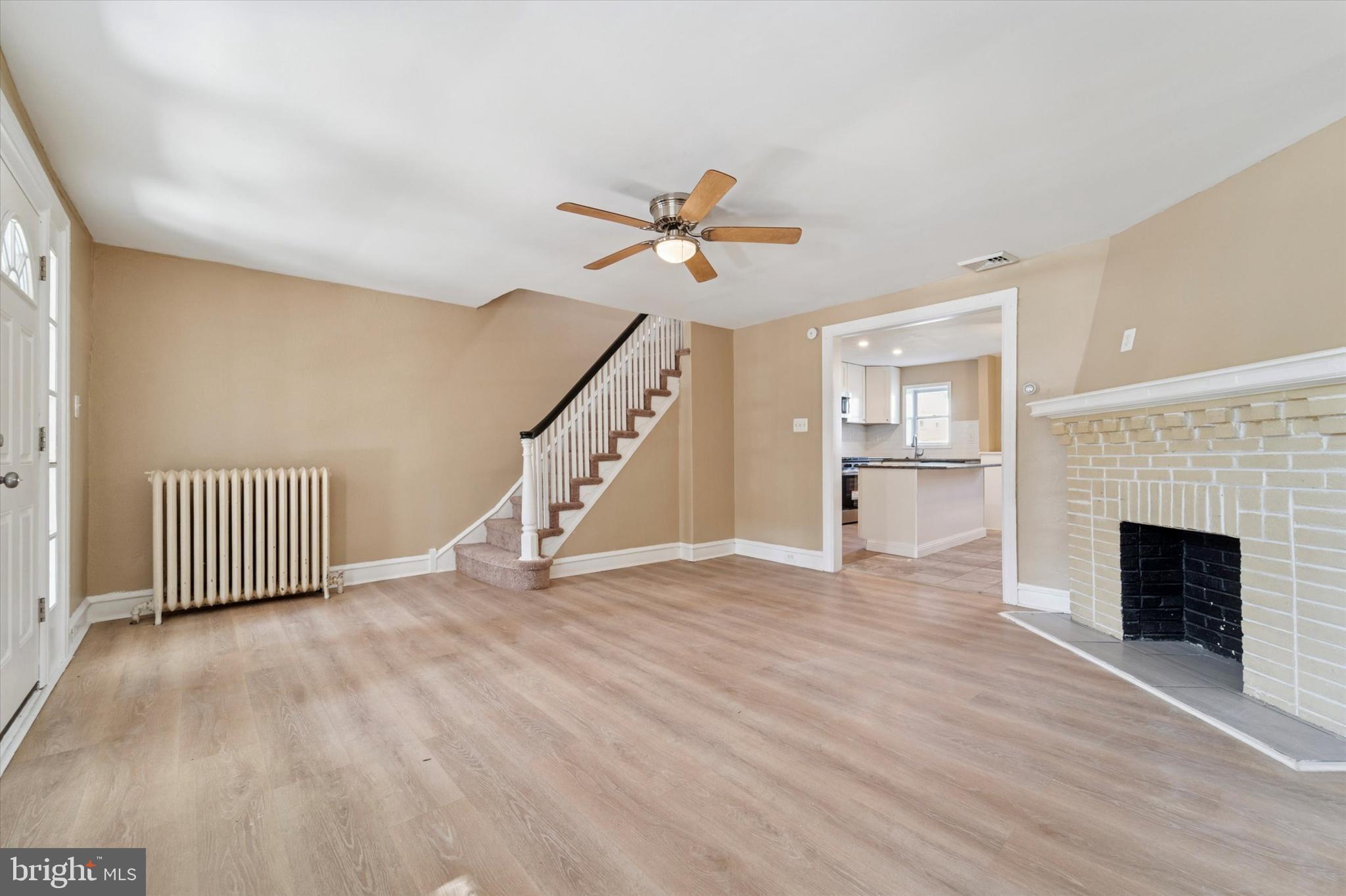 223 N MAPLE AVENUE