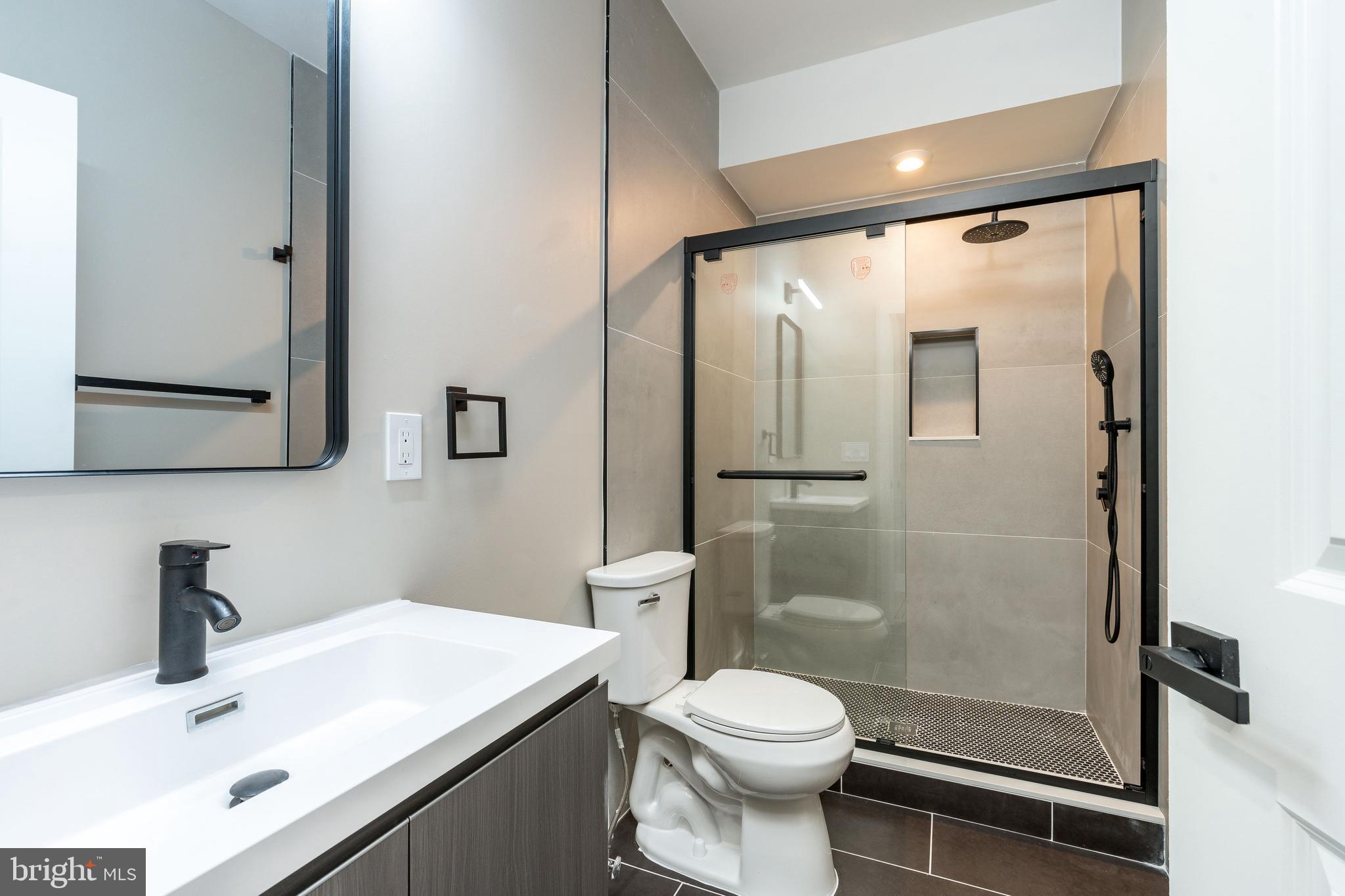 OLDE KENSINGTON - Residential Lease