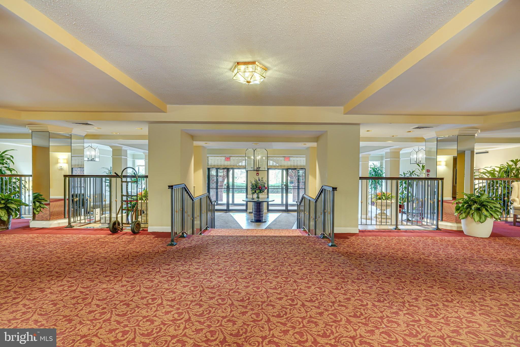 ASTORIA CONDOMINIUM - Residential